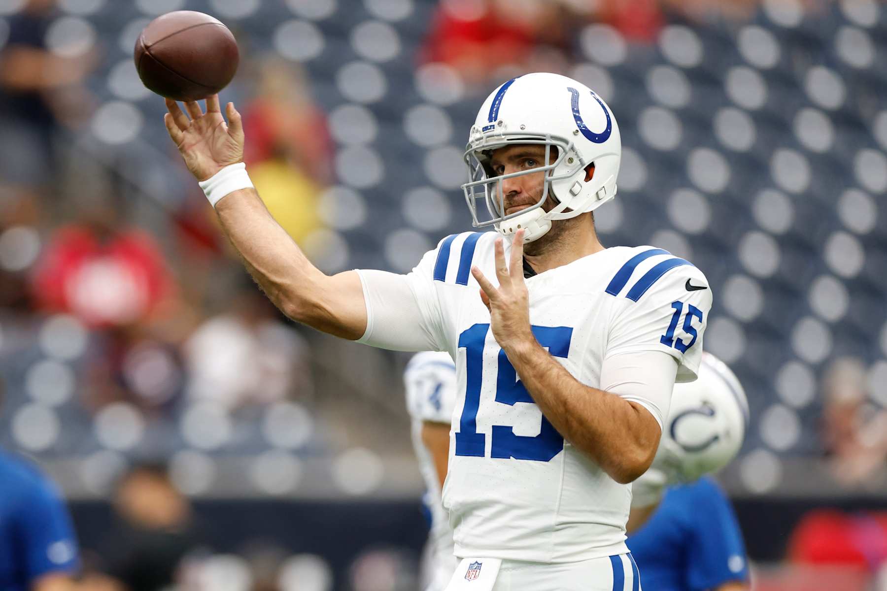 HOUSTON, TEXAS - OCTOBER 27: Joe Flacco #15 of the Indianapolis Colts warms up prior to the game against the Houston Texans at NRG Stadium on October 27, 2024 in Houston, Texas. (Photo by Tim Warner/Getty Images)