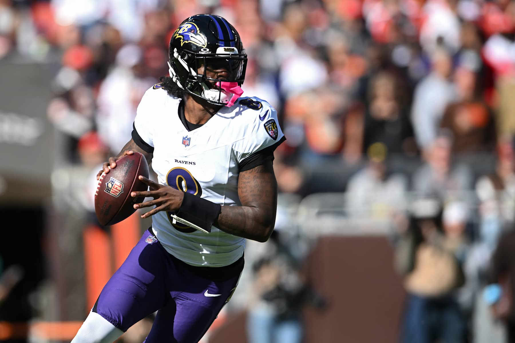 CLEVELAND, OHIO - OCTOBER 27: Lamar Jackson #8 of the Baltimore Ravens attempts a pass in the first quarter of a game against the Cleveland Browns at Huntington Bank Field on October 27, 2024 in Cleveland, Ohio. (Photo by Jason Miller/Getty Images)