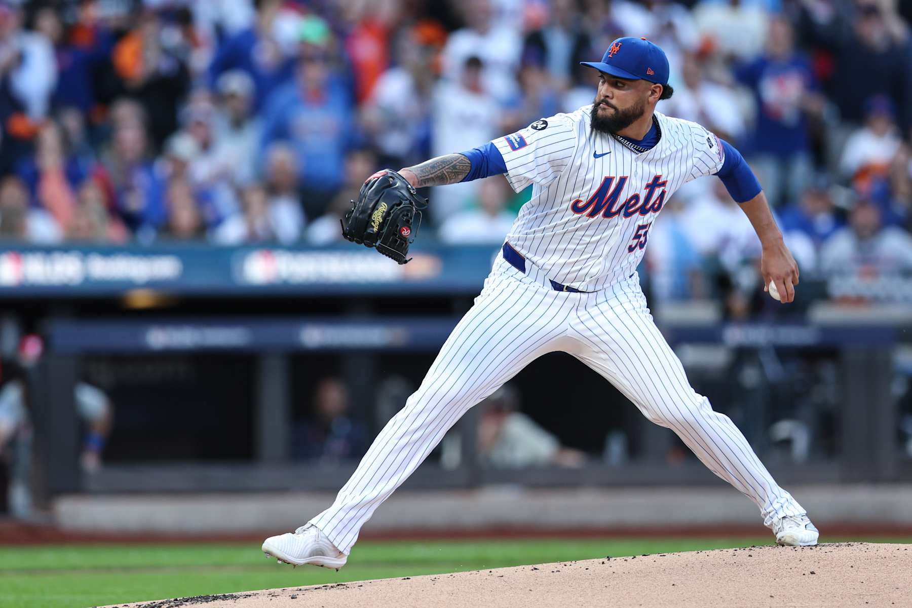 NEW YORK, NY - OCTOBER 08: Sean Manaea #59 of the New York Mets pitches during Game 3 of the Division Series presented by Booking.com between the Philadelphia Phillies and the New York Mets at Citi Field on Tuesday, October 8, 2024 in New York, New York. (Photo by Rob Tringali/MLB Photos via Getty Images)