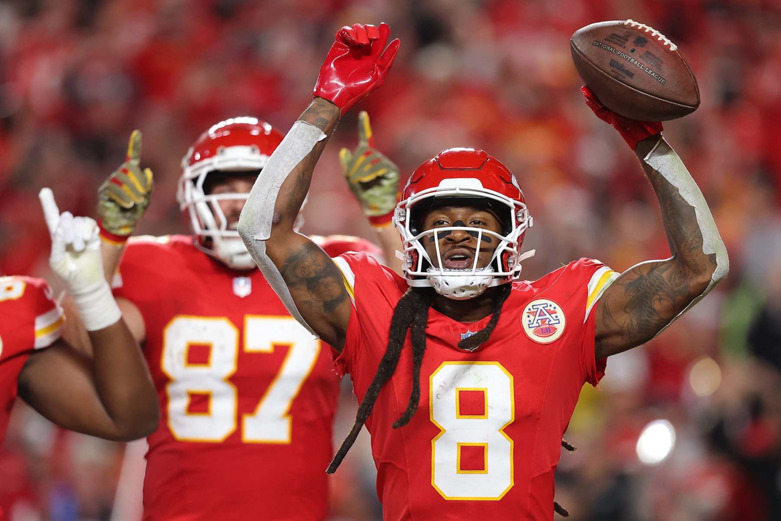 KANSAS CITY, MISSOURI - NOVEMBER 04: DeAndre Hopkins #8 of the Kansas City Chiefs celebrates after his touchdown reception against the Tampa Bay Buccaneers during the second quarter at GEHA Field at Arrowhead Stadium on November 04, 2024 in Kansas City, Missouri. (Photo by David Eulitt/Getty Images) KANSAS CITY, MISSOURI - NOVEMBER 04: DeAndre Hopkins #8 of the Kansas City Chiefs celebrates after his touchdown reception against the Tampa Bay Buccaneers during the second quarter at GEHA Field at Arrowhead Stadium on November 04, 2024 in Kansas City, Missouri. (Photo by David Eulitt/Getty Images)