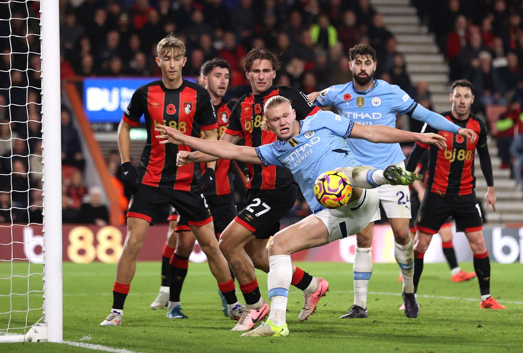 BOURNEMOUTH, ENGLAND - NOVEMBER 02: Erling Haaland of Manchester City hits the post during the Premier League match between AFC Bournemouth and Manchester City FC at Vitality Stadium on November 02, 2024 in Bournemouth, England. (Photo by Alex Pantling/Getty Images)