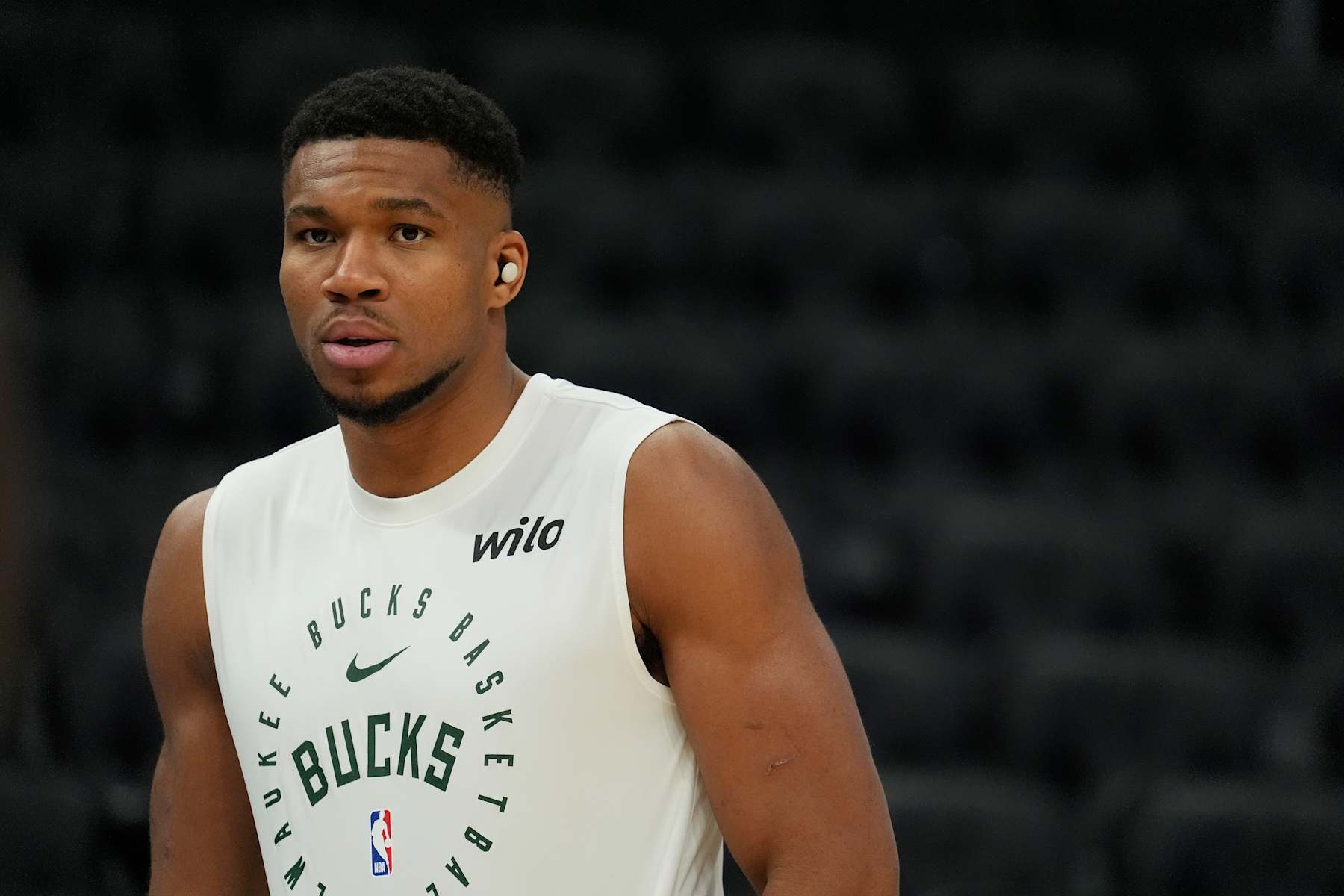 MILWAUKEE, WISCONSIN - NOVEMBER 02: Giannis Antetokounmpo #34 of the Milwaukee Bucks warms up before a game against the Cleveland Cavaliers at Fiserv Forum on November 02, 2024 in Milwaukee, Wisconsin. NOTE TO USER: User expressly acknowledges and agrees that, by downloading and or using this photograph, User is consenting to the terms and conditions of the Getty Images License Agreement. (Photo by Patrick McDermott/Getty Images)