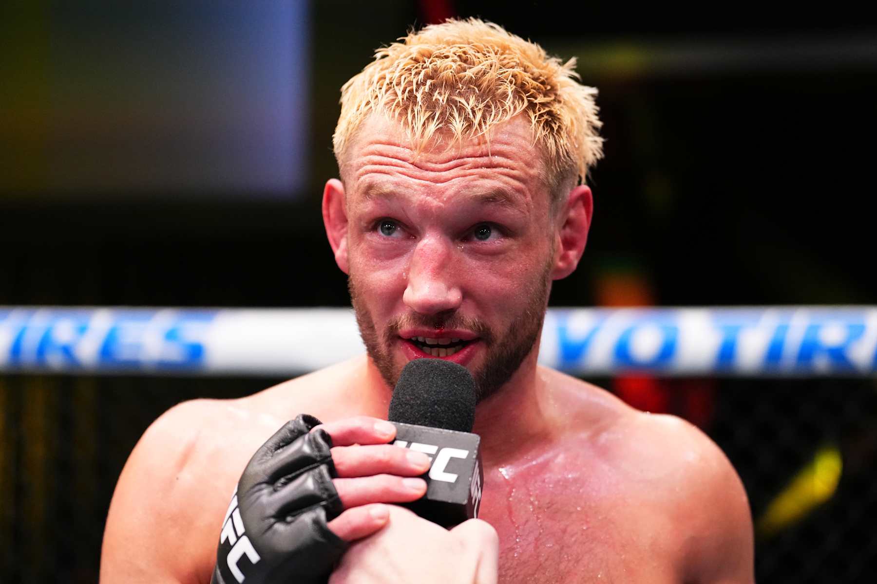 LAS VEGAS, NEVADA - NOVEMBER 09: Reinier de Ridder of The Netherlands reacts after a submission victory against Gerald Meerschaert in a middleweight fight during the UFC Fight Night event at UFC APEX on November 09, 2024 in Las Vegas, Nevada. (Photo by Chris Unger/Zuffa LLC)