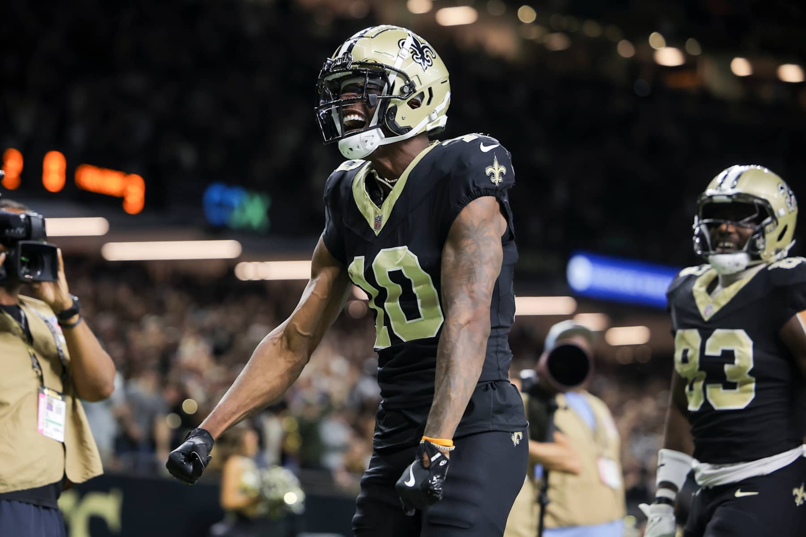 NEW ORLEANS, LOUISIANA - NOVEMBER 10: Marquez Valdes-Scantling #10 of the New Orleans Saints celebrates a touchdown during the second quarter against the Atlanta Falcons at Caesars Superdome on November 10, 2024 in New Orleans, Louisiana. (Photo by Jonathan Bachman/Getty Images)