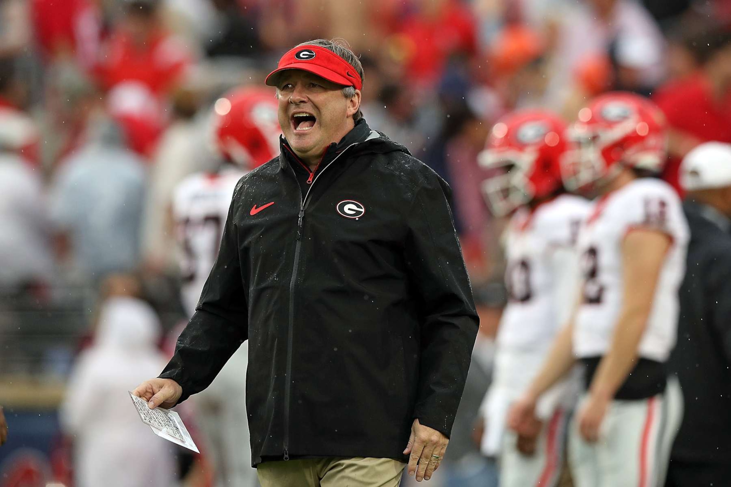 OXFORD, MISSISSIPPI - NOVEMBER 09: Head coach Kirby Smart of the Georgia Bulldogs reacts before the game against the Mississippi Rebels at Vaught-Hemingway Stadium on November 09, 2024 in Oxford, Mississippi. (Photo by Justin Ford/Getty Images)