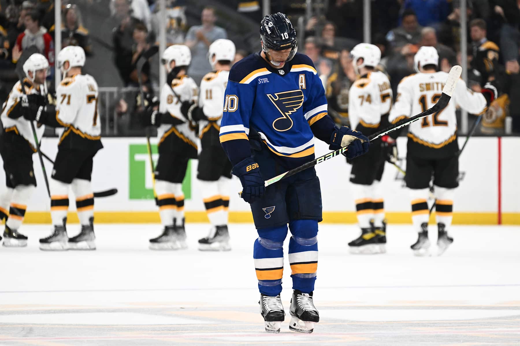 BOSTON, MASSACHUSETTS - NOVEMBER 07: Brayden Schenn #10 of the St. Louis Blues skates off of the ice after the Blues lost 3-1 to the Boston Bruins at the TD Garden on November 07, 2022 in Boston, Massachusetts. (Photo by Brian Fluharty/Getty Images)