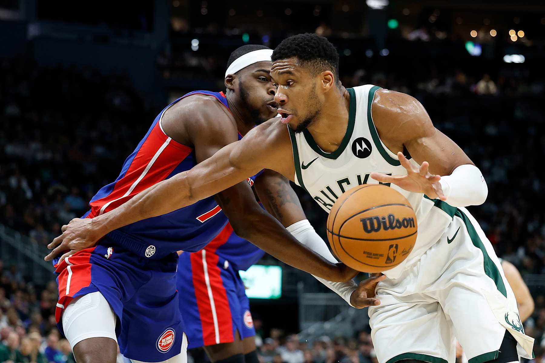 MILWAUKEE, WISCONSIN - NOVEMBER 13: Giannis Antetokounmpo #34 of the Milwaukee Bucks drives to the basket during the first half of the game against the Detroit Pistons at Fiserv Forum on November 13, 2024 in Milwaukee, Wisconsin. NOTE TO USER: User expressly acknowledges and agrees that, by downloading and or using this photograph, User is consenting to the terms and conditions of the Getty Images License Agreement. (Photo by John Fisher/Getty Images)