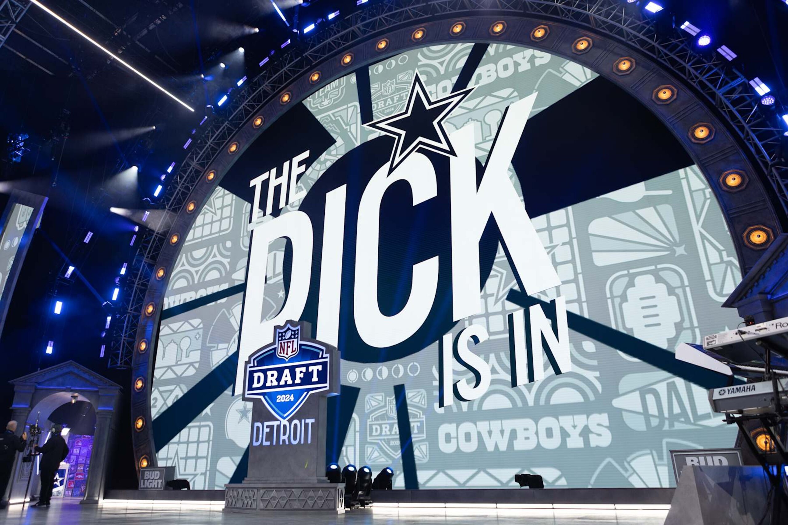 DETROIT, MI - APRIL 25: The Dallas Cowboys make their pick during Day 1 of the NFL Draft on April 25, 2024 at Campus Martius Park and Hart Plaza in Detroit, MI. (Photo by John Smolek/Icon Sportswire via Getty Images)