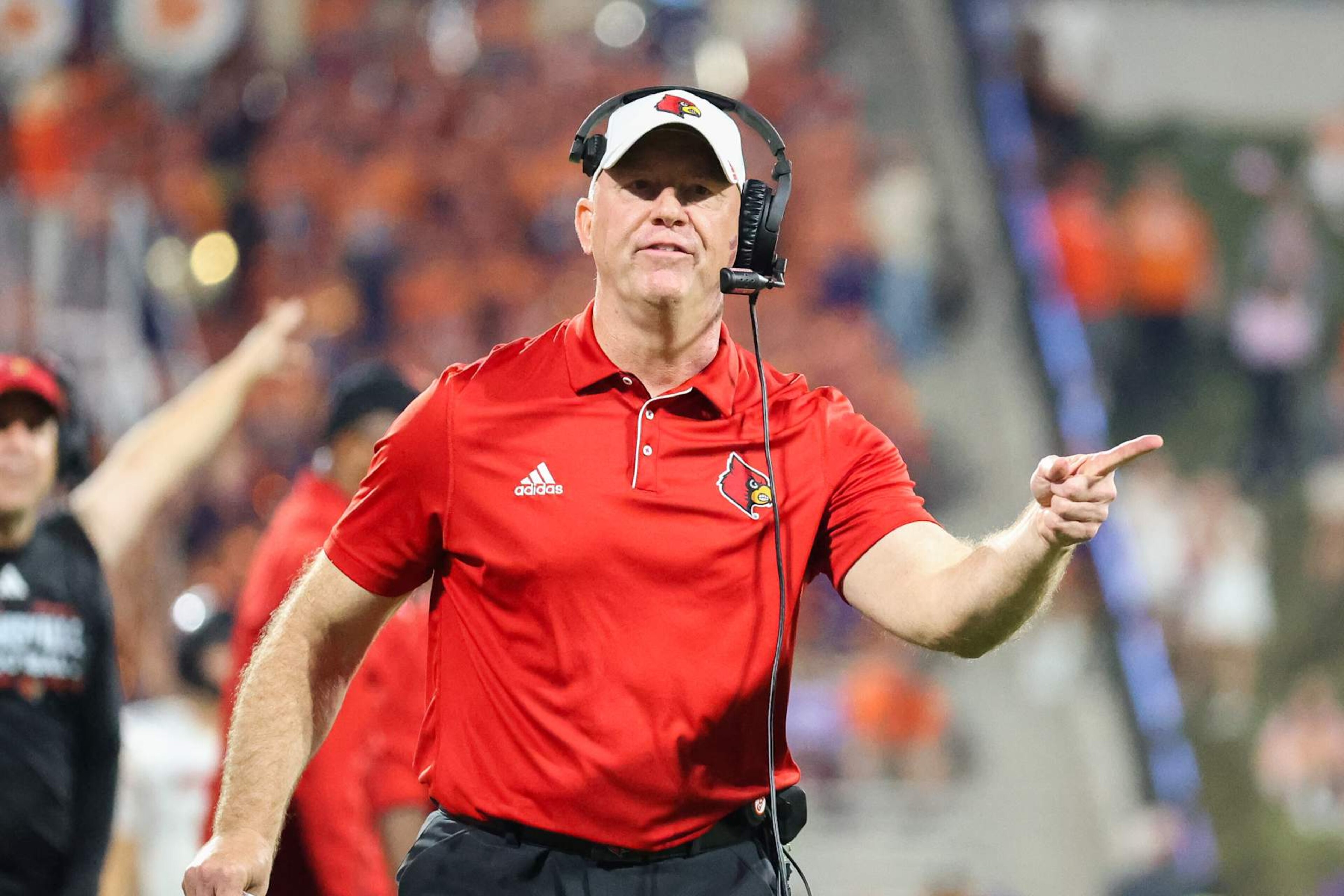 CLEMSON, SOUTH CAROLINA - NOVEMBER 2: Head coach Jeff Brohm of the Louisville Cardinals talks to an official during the fourth quarter against the Louisville Cardinals at Memorial Stadium on November 2, 2024 in Clemson, South Carolina. (Photo by Isaiah Vazquez/Getty Images) CLEMSON, SOUTH CAROLINA - NOVEMBER 2: Head coach Jeff Brohm of the Louisville Cardinals talks to an official during the fourth quarter against the Louisville Cardinals at Memorial Stadium on November 2, 2024 in Clemson, South Carolina. (Photo by Isaiah Vazquez/Getty Images)