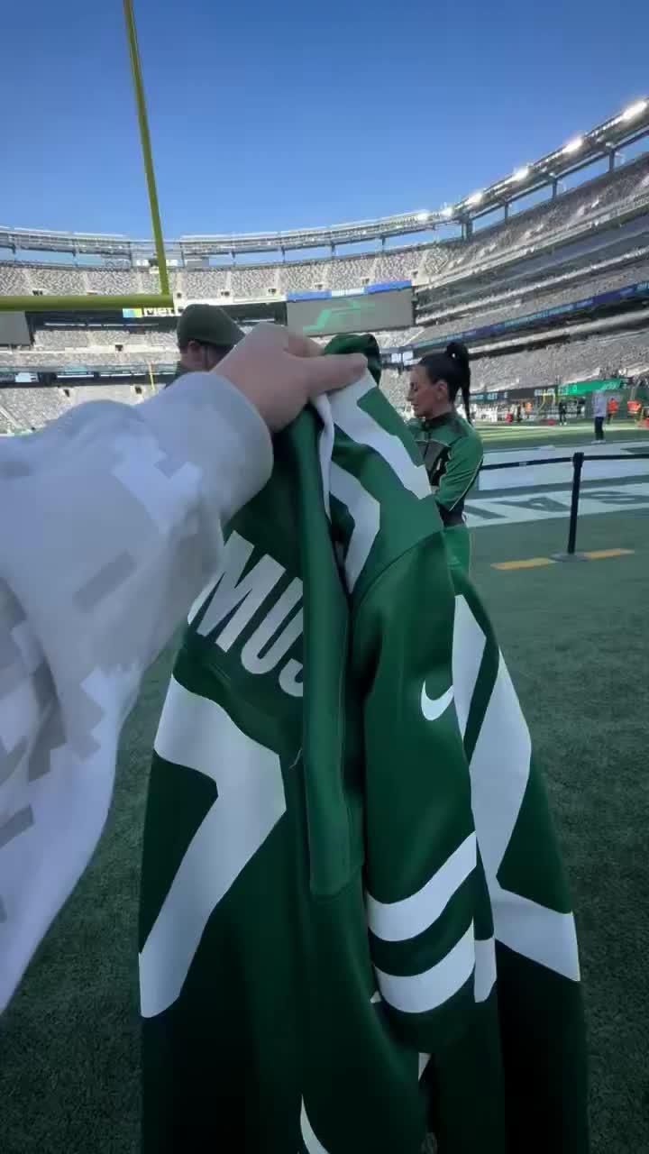 WWE Stars Gifted Jets Jerseys