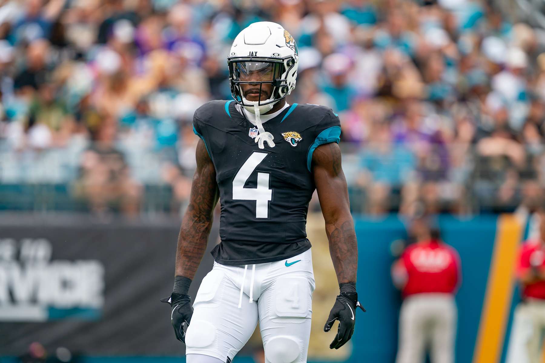 JACKSONVILLE, FL - NOVEMBER 10: Jacksonville Jaguars running back Tank Bigsby (4) walks onto the field for a kickoff during an NFL game between the Minnesota Vikings and the Jacksonville Jaguars on November 10th, 2024 at EverBank Stadium in Jacksonville, FL.(Photo by Chris Leduc/Icon Sportswire via Getty Images)