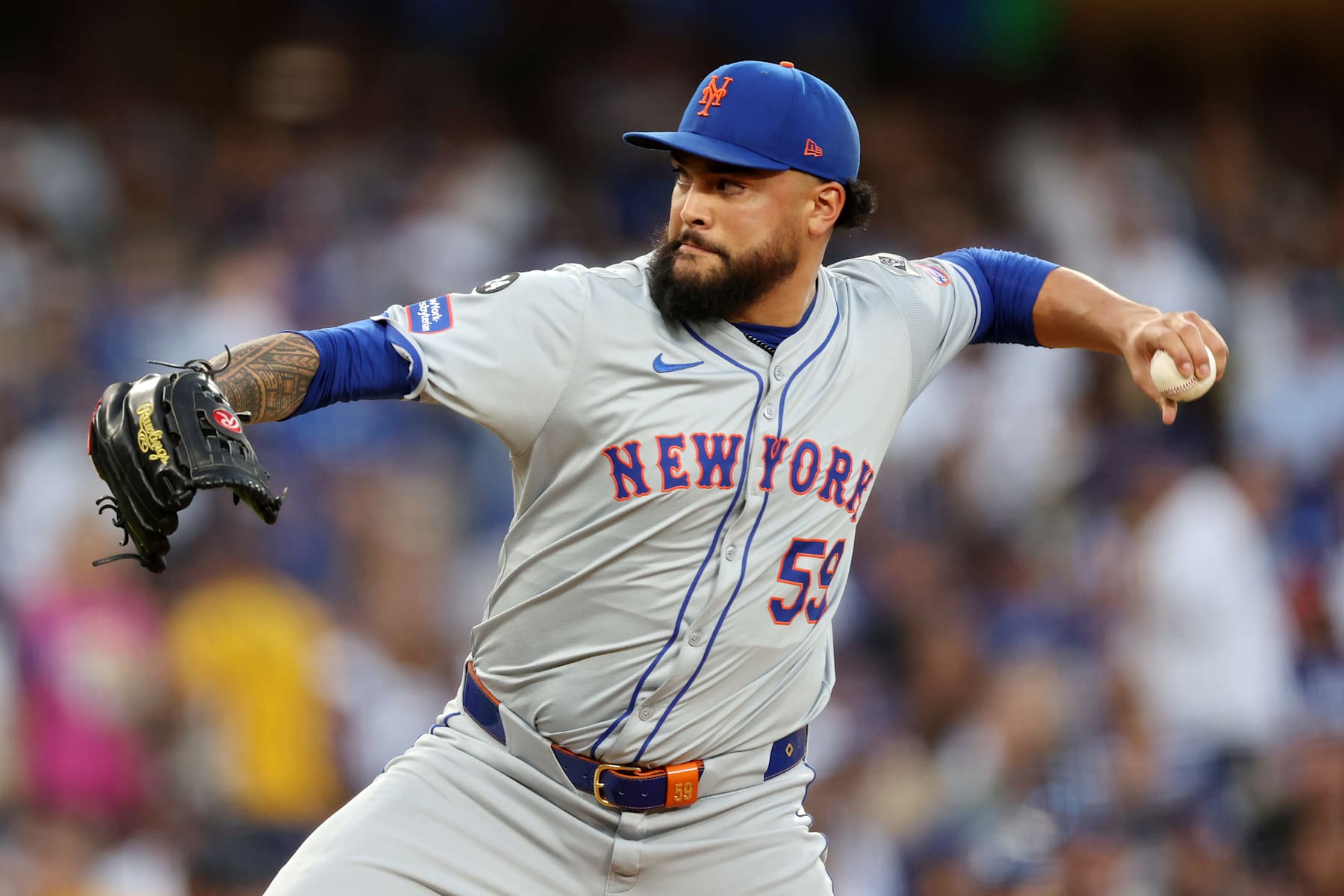 LOS ANGELES, CALIFORNIA - OCTOBER 20: Starting pitcher Sean Manaea #59 of the New York Mets pitches during the 2nd inning of Game Six of the National League Championship Series against the Los Angeles Dodgers at Dodger Stadium on October 20, 2024 in Los Angeles, California. (Photo by Harry How/Getty Images)