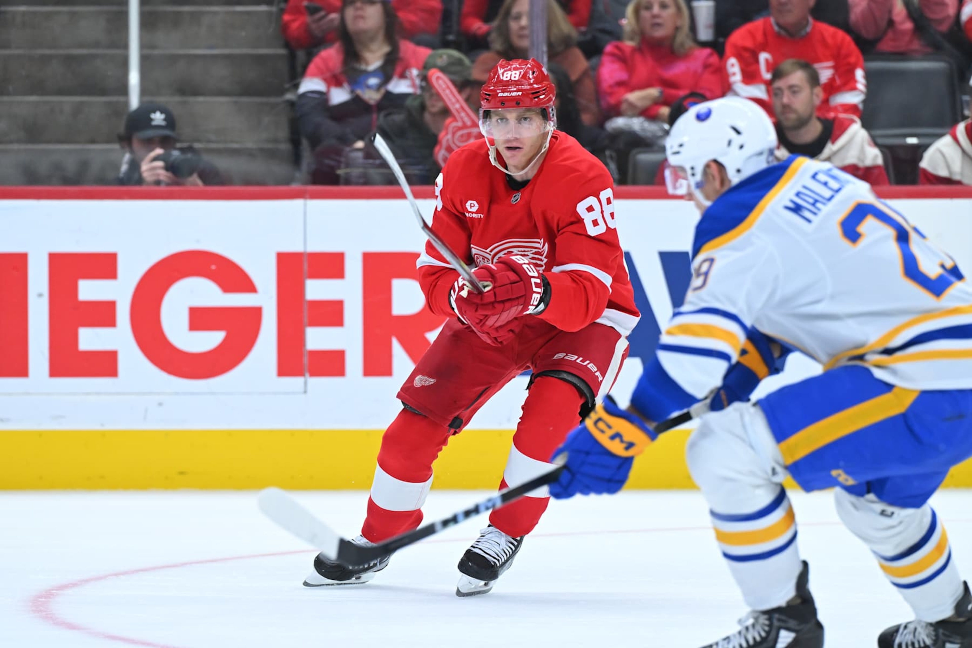 DETROIT, MI - NOVEMBER 02: Detroit Red Wings RW Patrick Kane (88) during the game between Buffalo Sabres and Detroit Red Wings on November 2, 2024 at Little Caesars Arena in Detroit, MI (Photo by Allan Dranberg/Icon Sportswire via Getty Images) DETROIT, MI - NOVEMBER 02: Detroit Red Wings RW Patrick Kane (88) during the game between Buffalo Sabres and Detroit Red Wings on November 2, 2024 at Little Caesars Arena in Detroit, MI (Photo by Allan Dranberg/Icon Sportswire via Getty Images)