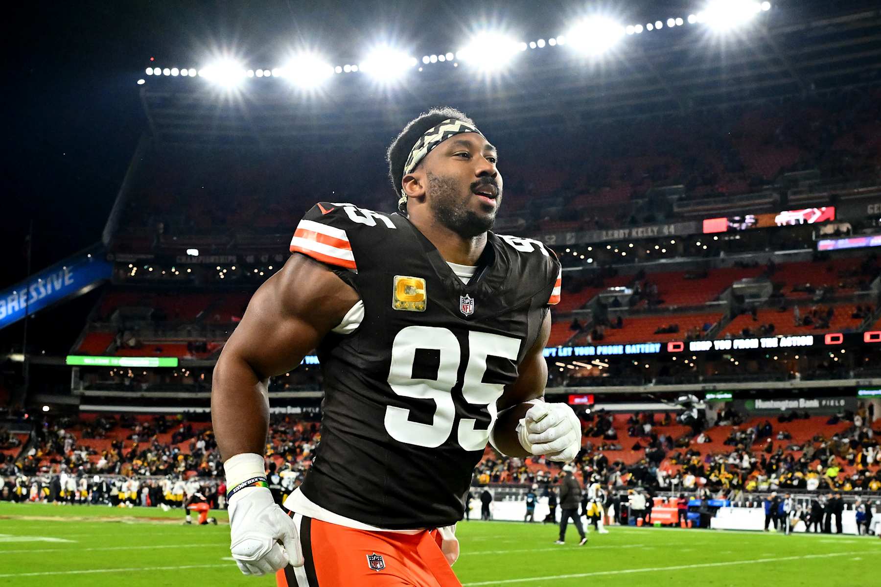 CLEVELAND, OHIO - NOVEMBER 21: Myles Garrett #95 of the Cleveland Browns runs off the field prior to the game against the Pittsburgh Steelers at Huntington Bank Field on November 21, 2024 in Cleveland, Ohio. (Photo by Jason Miller/Getty Images)