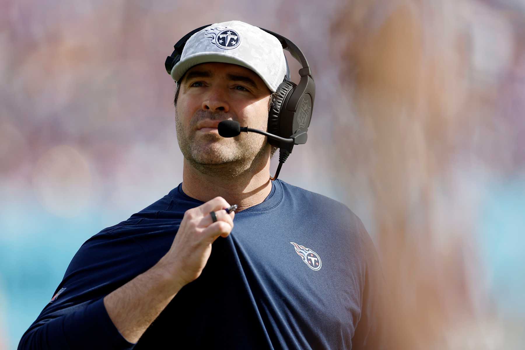 NASHVILLE, TENNESSEE - NOVEMBER 17: Head coach Brian Callahan of the Tennessee Titans looks on in the second quarter of a game against the Minnesota Vikings at Nissan Stadium on November 17, 2024 in Nashville, Tennessee. (Photo by Wesley Hitt/Getty Images)