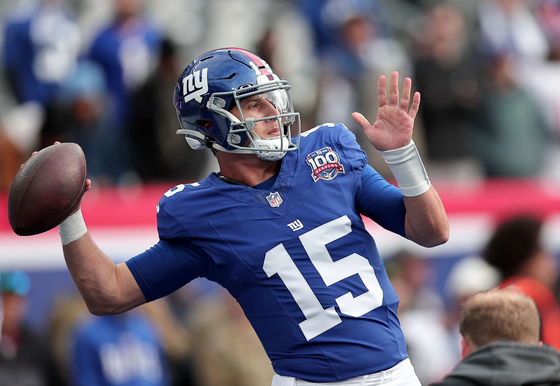 EAST RUTHERFORD, NEW JERSEY - NOVEMBER 24: Tommy DeVito #15 of the New York Giants warms up prior to the game against the Tampa Bay Buccaneers at MetLife Stadium on November 24, 2024 in East Rutherford, New Jersey. (Photo by Dustin Satloff/Getty Images)