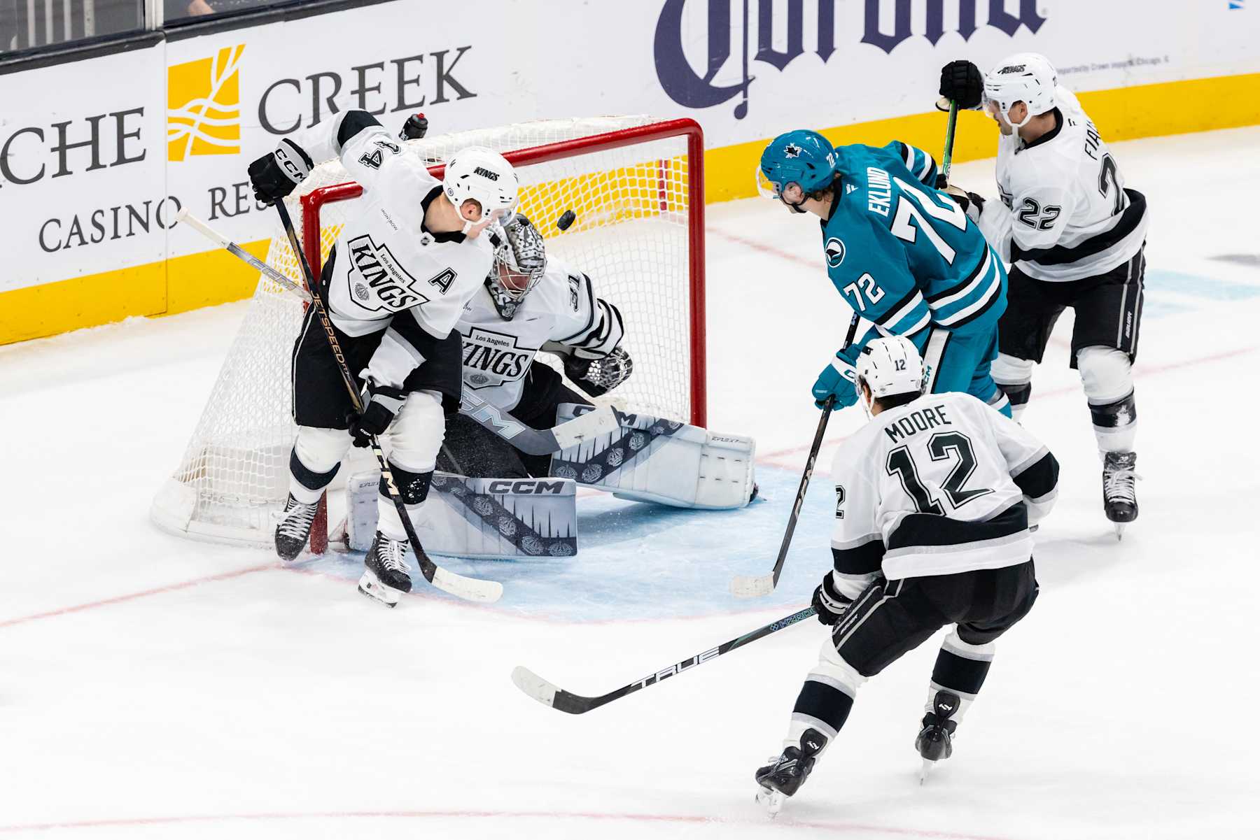 SAN JOSE, CA - NOVEMBER 25: Los Angeles Kings goaltender David Rittich (31) lets a shot score from San Jose Sharks left wing Fabian Zetterlund (20) in the second period during a NHL game between the Los Angeles Kings and the San Jose Sharks on November 25, 2024 at SAP Center at San Jose in San Jose, CA. (Photo by Matthew Huang/Icon Sportswire via Getty Images)