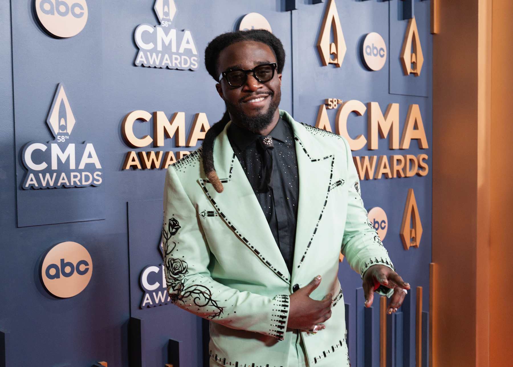 NASHVILLE, TENNESSEE - NOVEMBER 20: Shaboozey attends the 58th Annual Country Music Association Awards at Music City Center on November 20, 2024 in Nashville, Tennessee. (Photo by John Shearer/Getty Images for CMA)