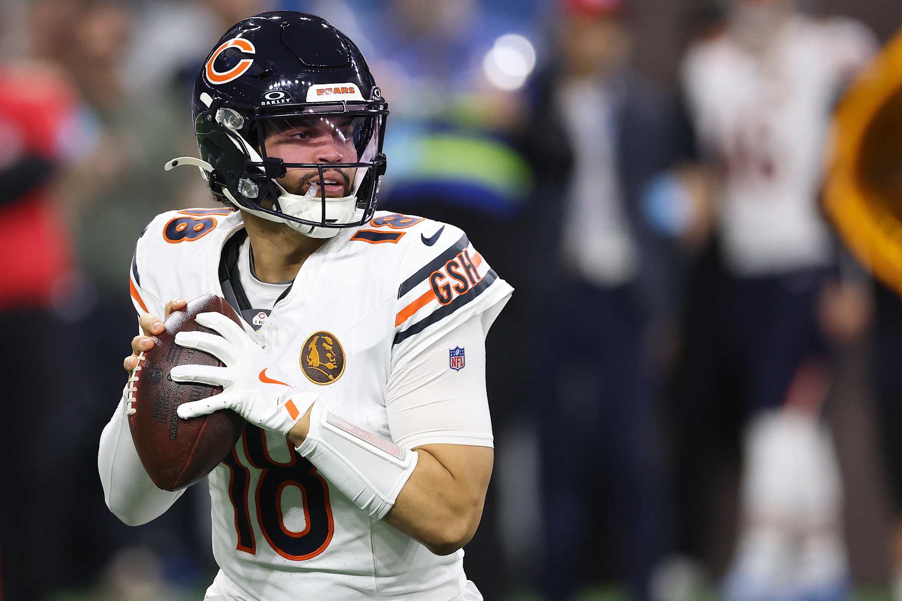 DETROIT, MICHIGAN - NOVEMBER 28: Quarterback Caleb Williams #18 of the Chicago Bears throws a pass during the second quarter against the Detroit Lions at Ford Field on November 28, 2024 in Detroit, Michigan. (Photo by Gregory Shamus/Getty Images)
