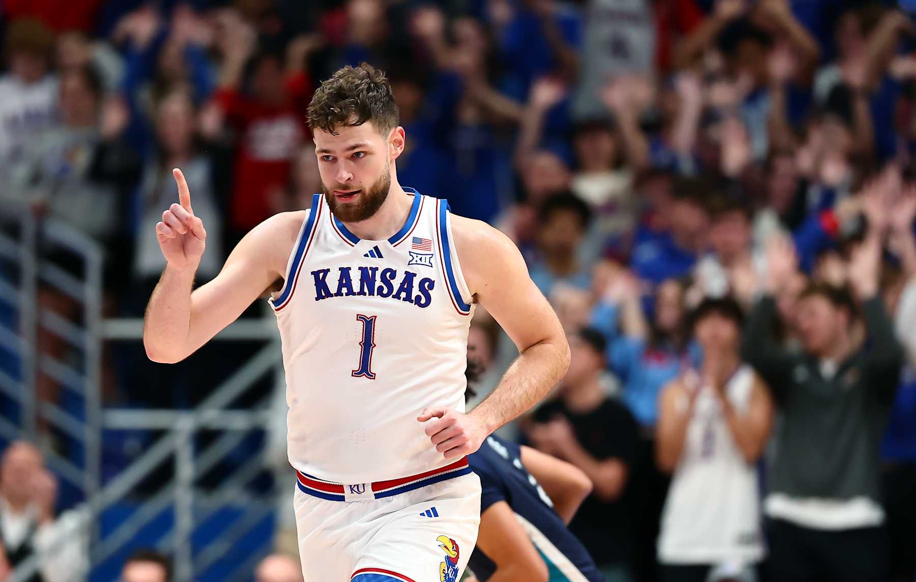 Kansas' Hunter Dickinson