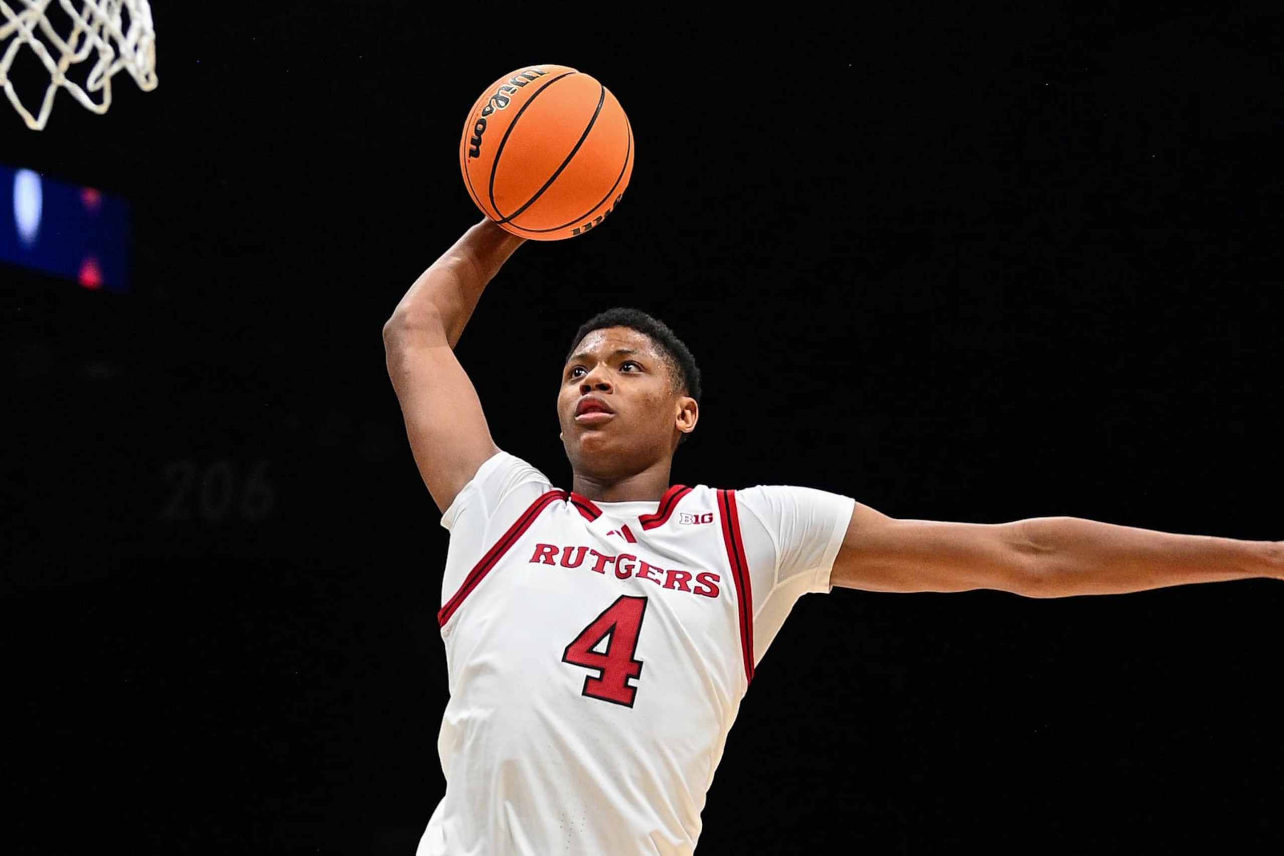LAS VEGAS, NV - NOVEMBER 27: Rutgers Scarlet Knights guard Ace Bailey (4) goes up for a dunk after he was fouled during the Players Era Festival college basketball game between Rutgers Scarlet Knights vs Alabama Crimson Tide on November 27, 2024 at MGM Grand Arena in Las Vegas, NV. (Photo by Brian Rothmuller/Icon Sportswire via Getty Images)