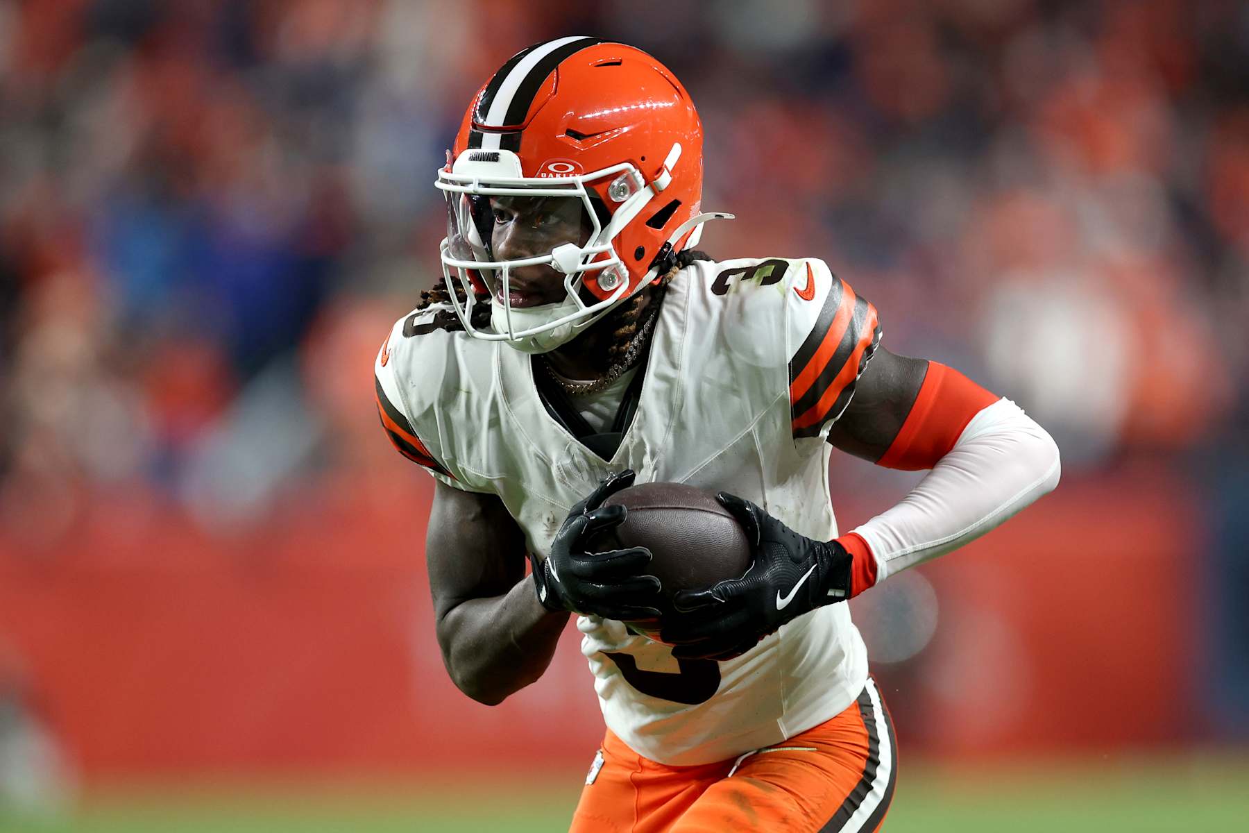 DENVER, COLORADO - DECEMBER 02: Jerry Jeudy #3 of the Cleveland Browns runs the ball after a catch against the Denver Broncos during the fourth quarter in the game at Empower Field At Mile High on December 02, 2024 in Denver, Colorado. (Photo by Matthew Stockman/Getty Images)