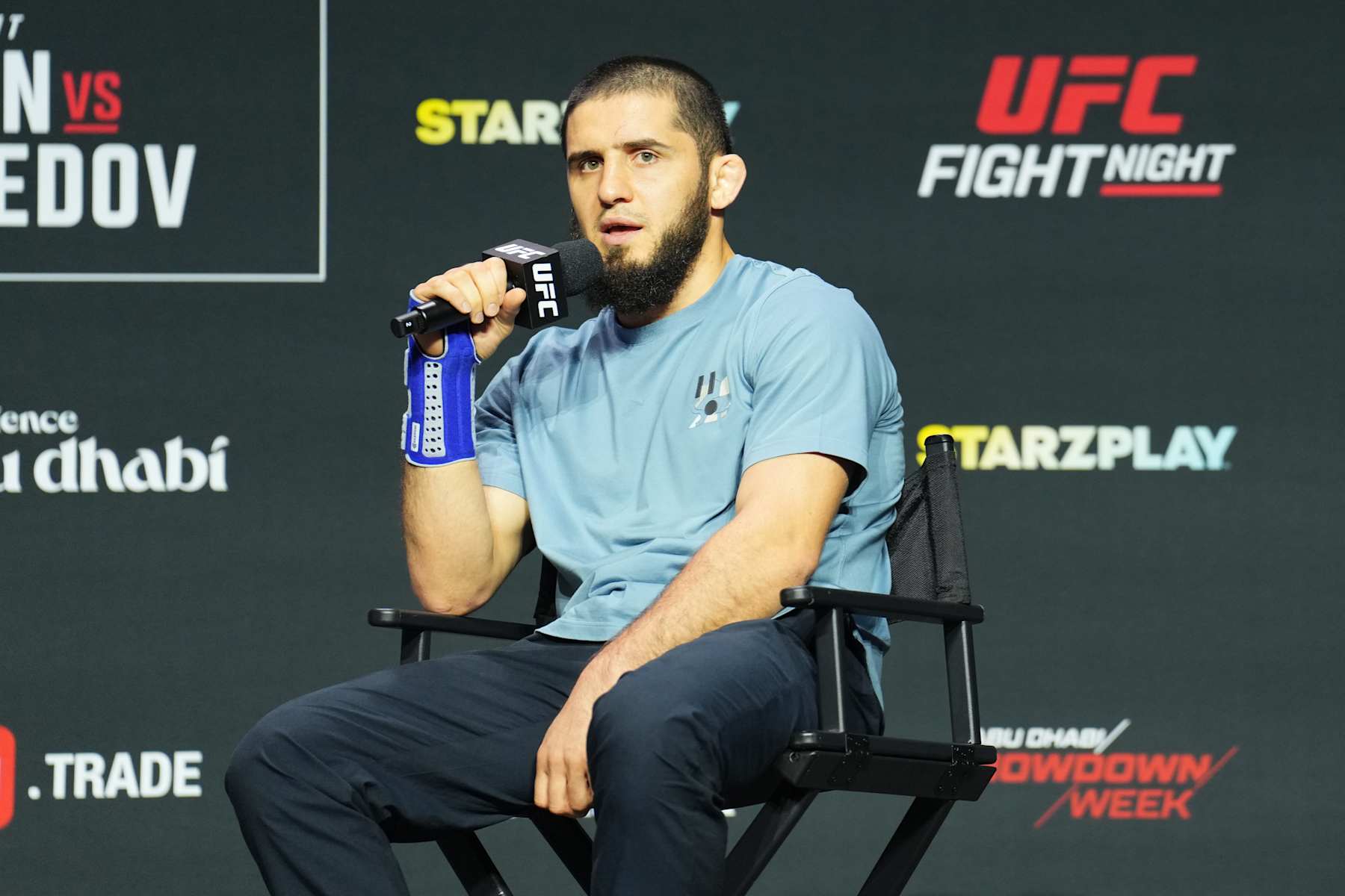 ABU DHABI, UNITED ARAB EMIRATES - AUGUST 02: Islam Makhachev interats with fans during a Q&A session prior to the UFC Fight Night ceremonial weigh-in at Etihad Arena on August 02, 2024 in Abu Dhabi, United Arab Emirates. (Photo by Josh Hedges/Zuffa LLC via Getty Images)