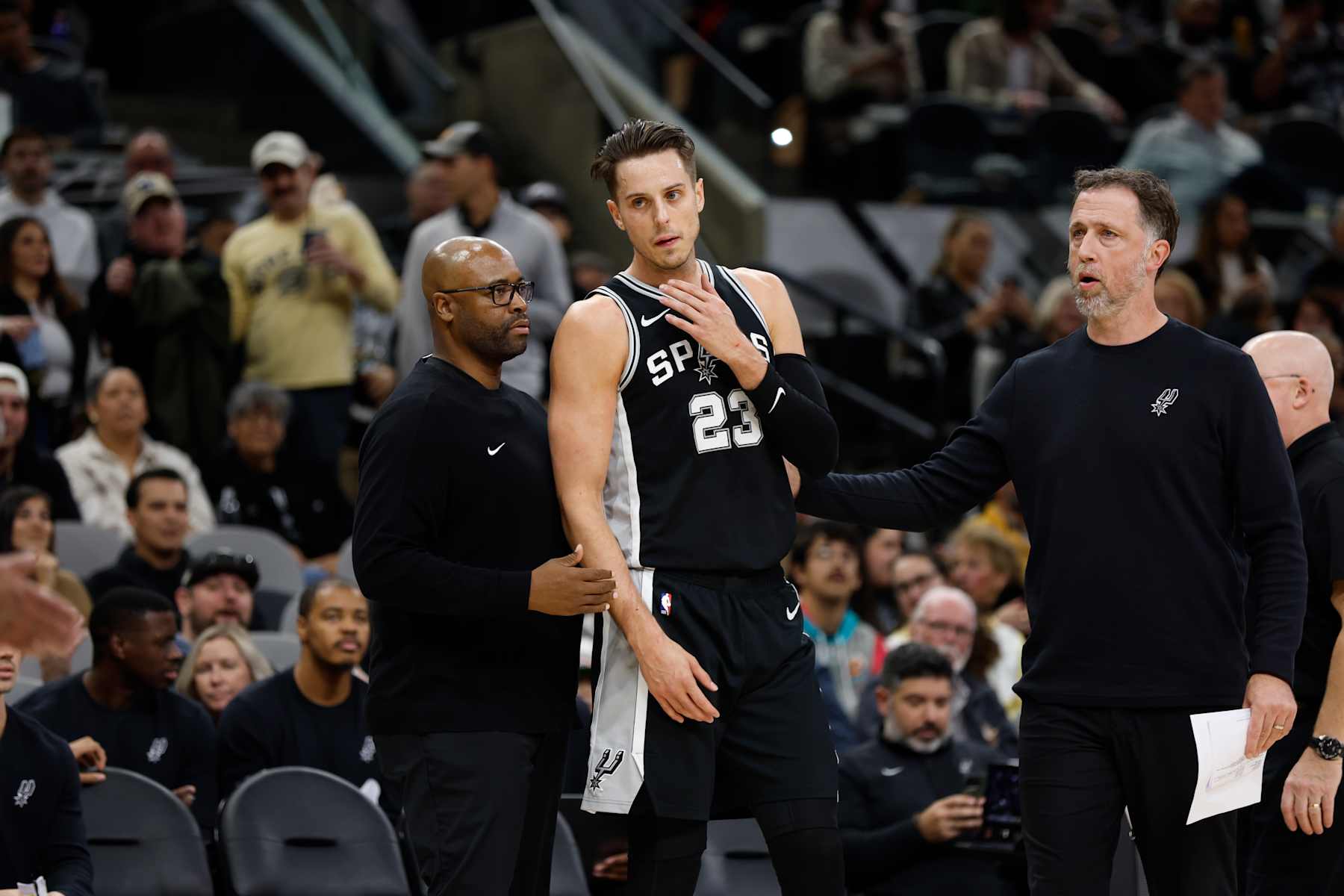 SAN ANTONIO, TX - DECEMBER 6:  Zach Collins #23 of the San Antonio Spurs is ejected during game against the Sacramento Kings in the first half at Frost Bank Center on December 6, 2024 in San Antonio, Texas. NOTE TO USER: User expressly acknowledges and agrees that, by downloading and or using this photograph, User is consenting to terms and conditions of the Getty Images License Agreement. (Photo by Ronald Cortes/Getty Images)