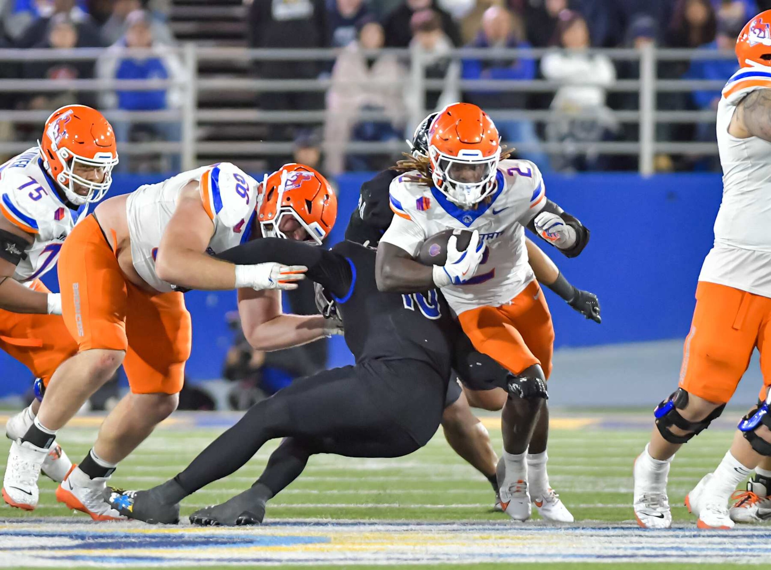 SAN JOSE, CA - NOVEMBER 16: Boise State Broncos running back Ashton Jeanty (2) moves around a Spartan player during the game between the San Jose Spartans and the Boise State Broncos on Saturday, November 16, 2024 at the CEFCU Stadium in San Jose, California. (Photo by Douglas Stringer/Icon Sportswire via Getty Images)