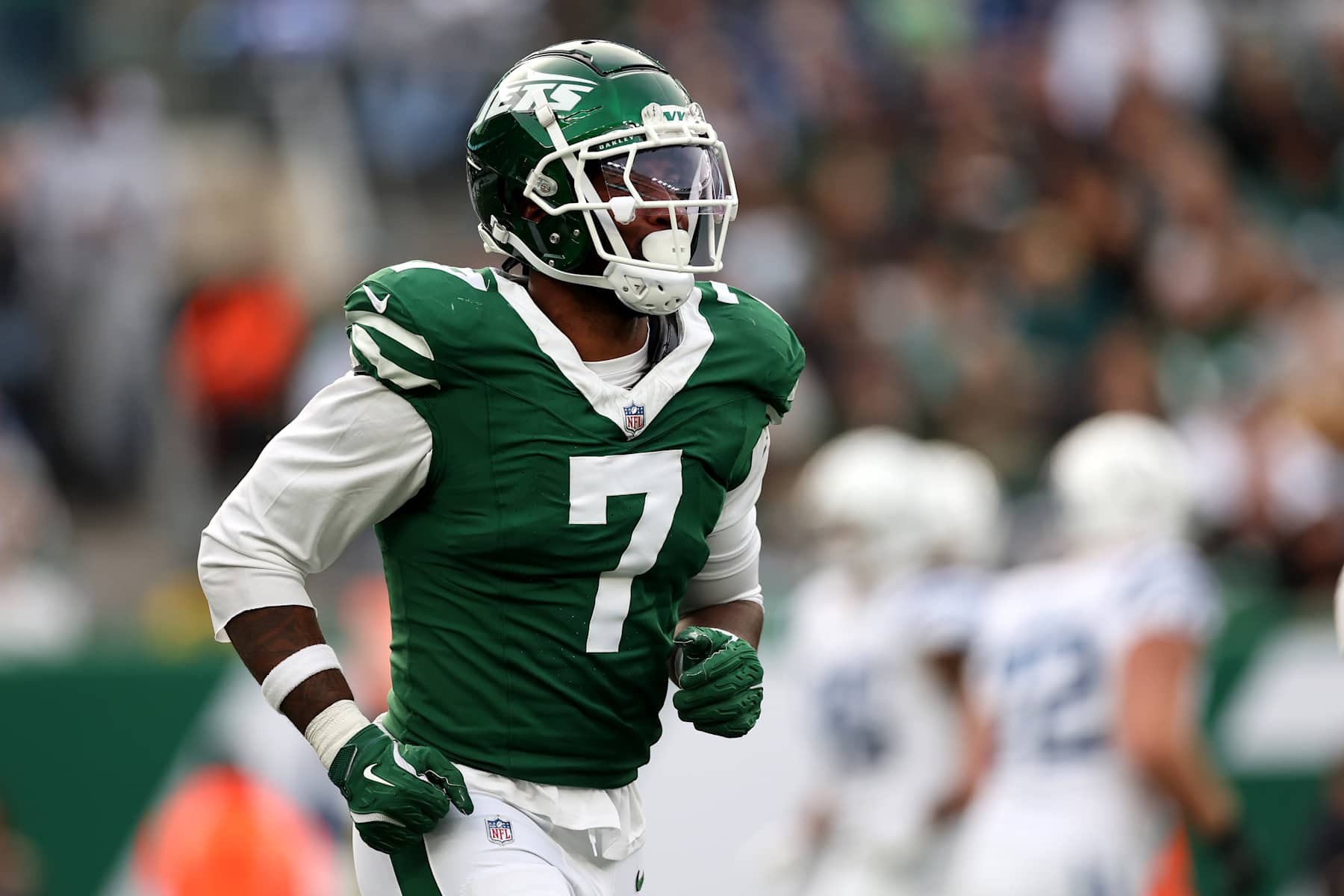 EAST RUTHERFORD, NEW JERSEY - NOVEMBER 17: Haason Reddick #7 of the New York Jets in action against the Indianapolis Colts at MetLife Stadium on November 17, 2024 in East Rutherford, New Jersey. (Photo by Luke Hales/Getty Images)
