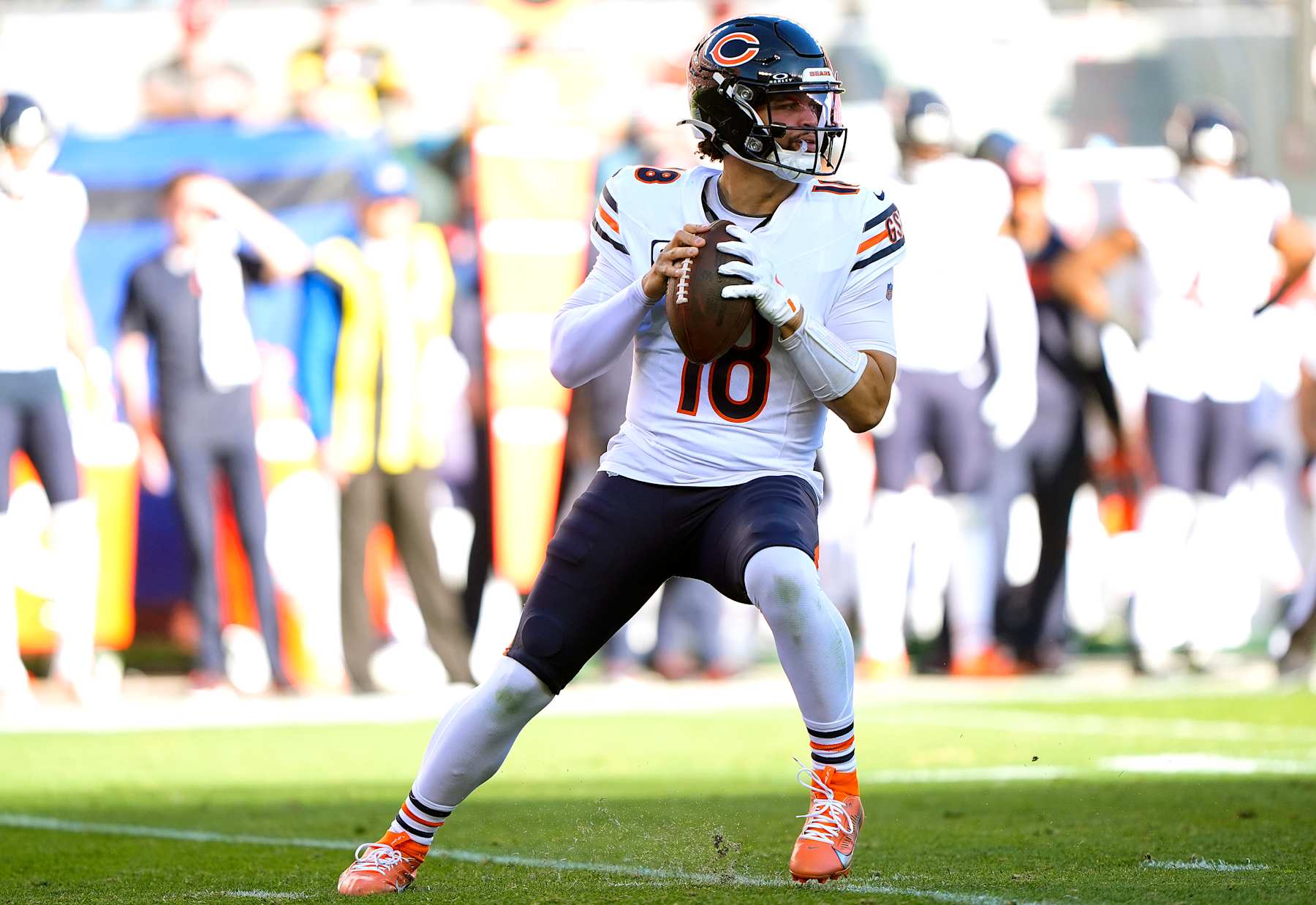 SANTA CLARA, CALIFORNIA - DECEMBER 08: Caleb Williams #18 of the Chicago Bears looks to pass against the San Francisco 49ers in the first quarter at Levi's Stadium on December 08, 2024 in Santa Clara, California. (Photo by Thearon W. Henderson/Getty Images)