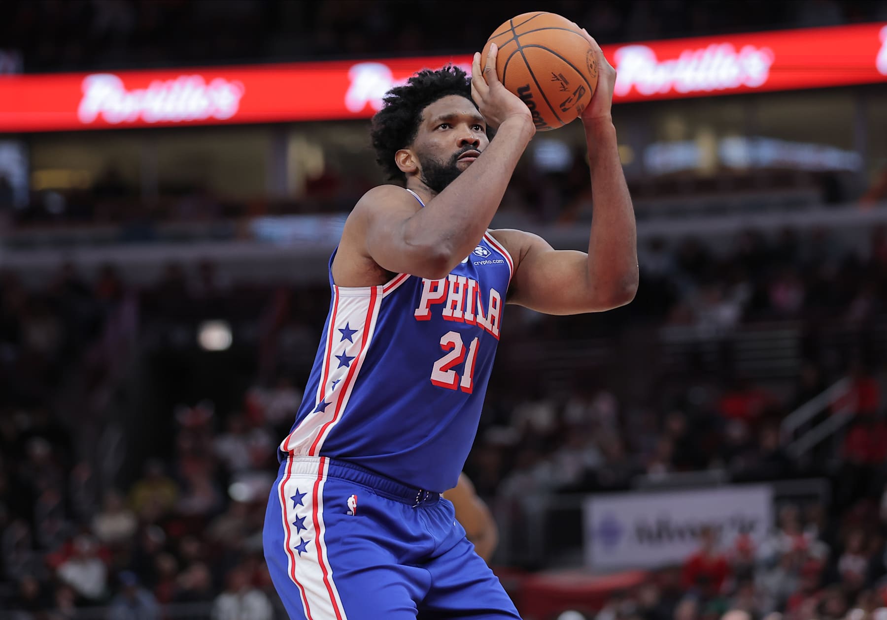 CHICAGO, IL - DECEMBER 08:Joel Embiid #21 of the Philadelphia 76ers lines up for a free throw during the second half against the Chicago Bulls on December 8, 2024 at the United Center in Chicago, Illinois. (Photo by Melissa Tamez/Icon Sportswire via Getty Images)