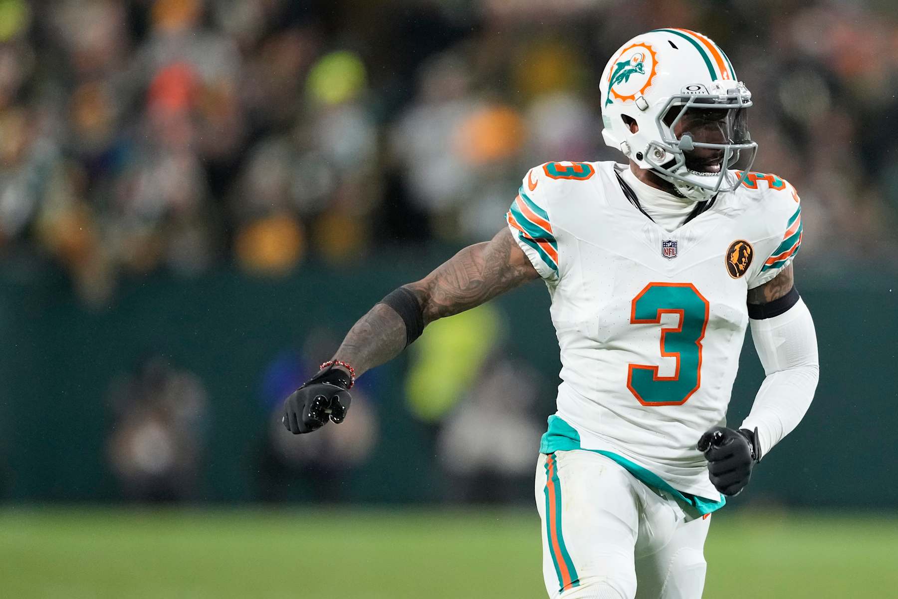 GREEN BAY, WISCONSIN - NOVEMBER 28: Odell Beckham Jr. #3 of the Miami Dolphins runs a route against the Green Bay Packers during the fourth quarter at Lambeau Field on November 28, 2024 in Green Bay, Wisconsin. (Photo by Patrick McDermott/Getty Images)