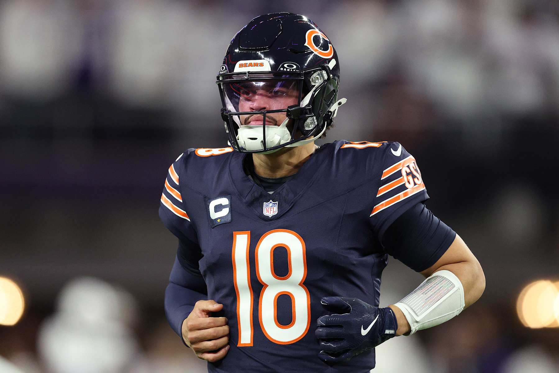 MINNEAPOLIS, MINNESOTA - DECEMBER 16: Quarterback Caleb Williams #18 of the Chicago Bears warms up prior to a game against the Minnesota Vikings at U.S. Bank Stadium on December 16, 2024 in Minneapolis, Minnesota. (Photo by David Berding/Getty Images)