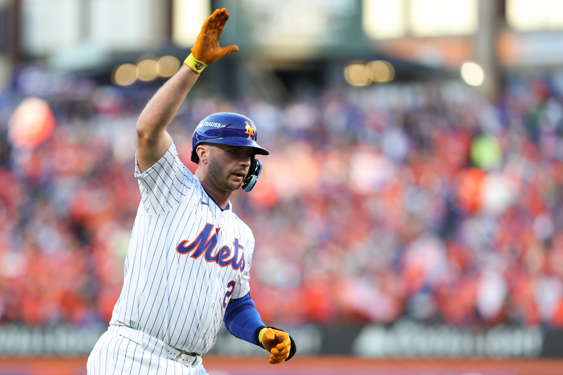 NEW YORK, NY - OCTOBER 18: Pete Alonso #20 of the New York Mets rounds the bases after hitting a two RBI home run in the first inning during Game 5 of the NLCS presented by loanDepot between the Los Angeles Dodgers and the New York Mets at Citi Field on Friday, October 18, 2024 in New York, New York. (Photo by Rob Tringali/MLB Photos via Getty Images)