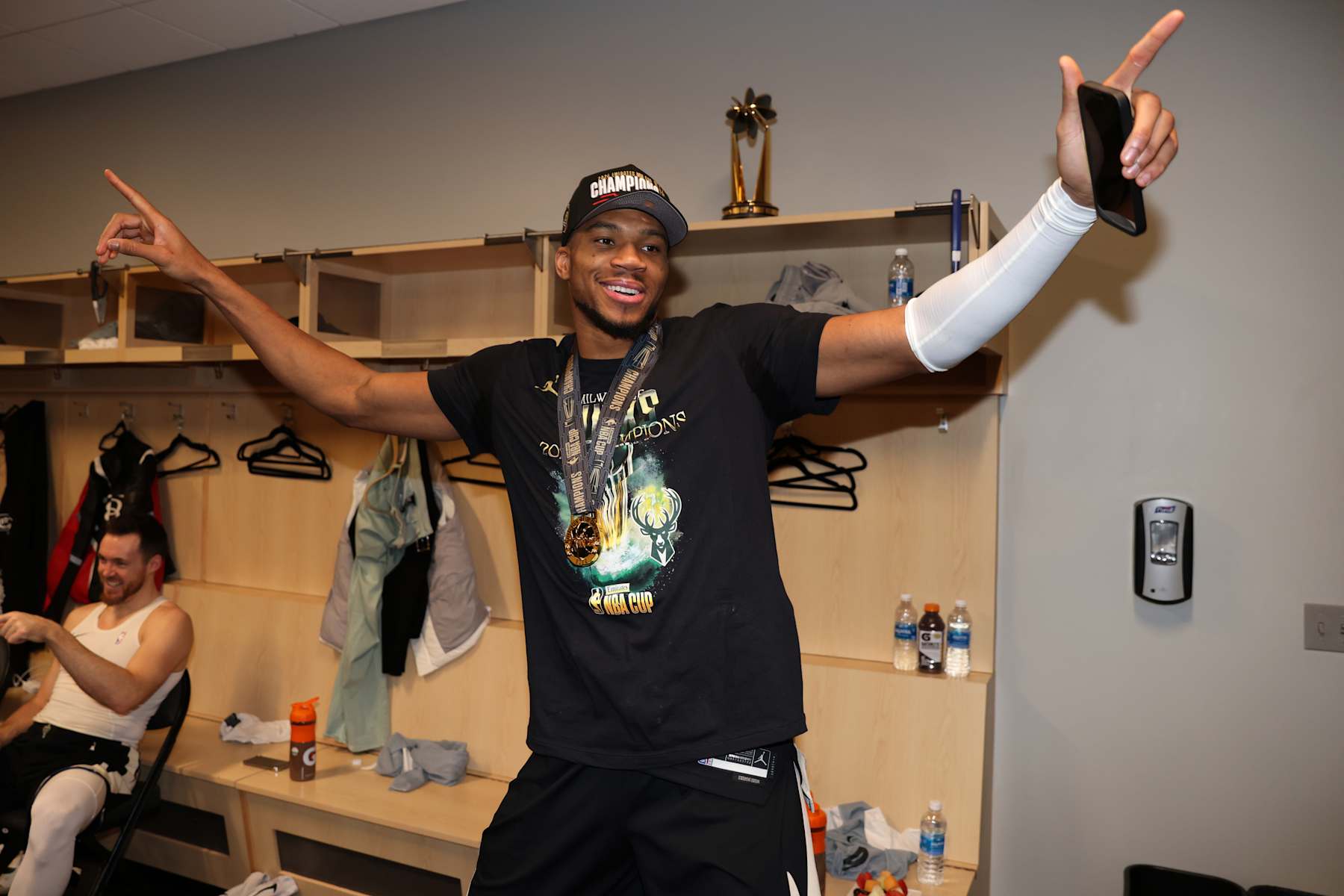 LAS VEGAS, NV - DECEMBER 17: Giannis Antetokounmpo #34 of the Milwaukee Bucks celebrates after the game against the Oklahoma City Thunder during the Emirates NBA Cup Championship game on December 17, 2024 at T-Mobile Arena in Las Vegas, Nevada. NOTE TO USER: User expressly acknowledges and agrees that, by downloading and/or using this Photograph, user is consenting to the terms and conditions of the Getty Images License Agreement. Mandatory Copyright Notice: Copyright 2024 NBAE (Photo by Stephen Gosling/NBAE via Getty Images)