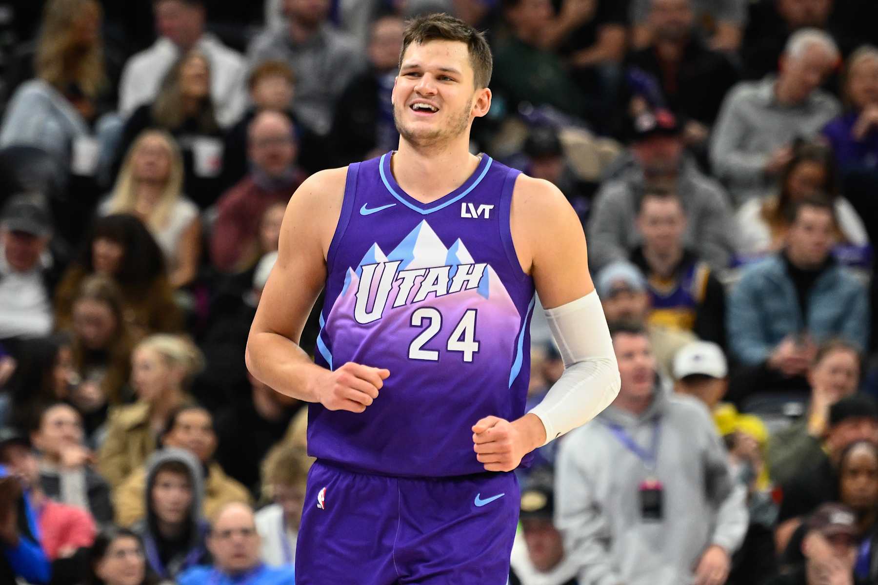 SALT LAKE CITY, UTAH - NOVEMBER 30: Walker Kessler #24 of the Utah Jazz in action during the first half of a game against the Dallas Mavericks at Delta Center on November 30, 2024 in Salt Lake City, Utah. NOTE TO USER: User expressly acknowledges and agrees that, by downloading and or using this photograph, User is consenting to the terms and conditions of the Getty Images License Agreement.  (Photo by Alex Goodlett/Getty Images)