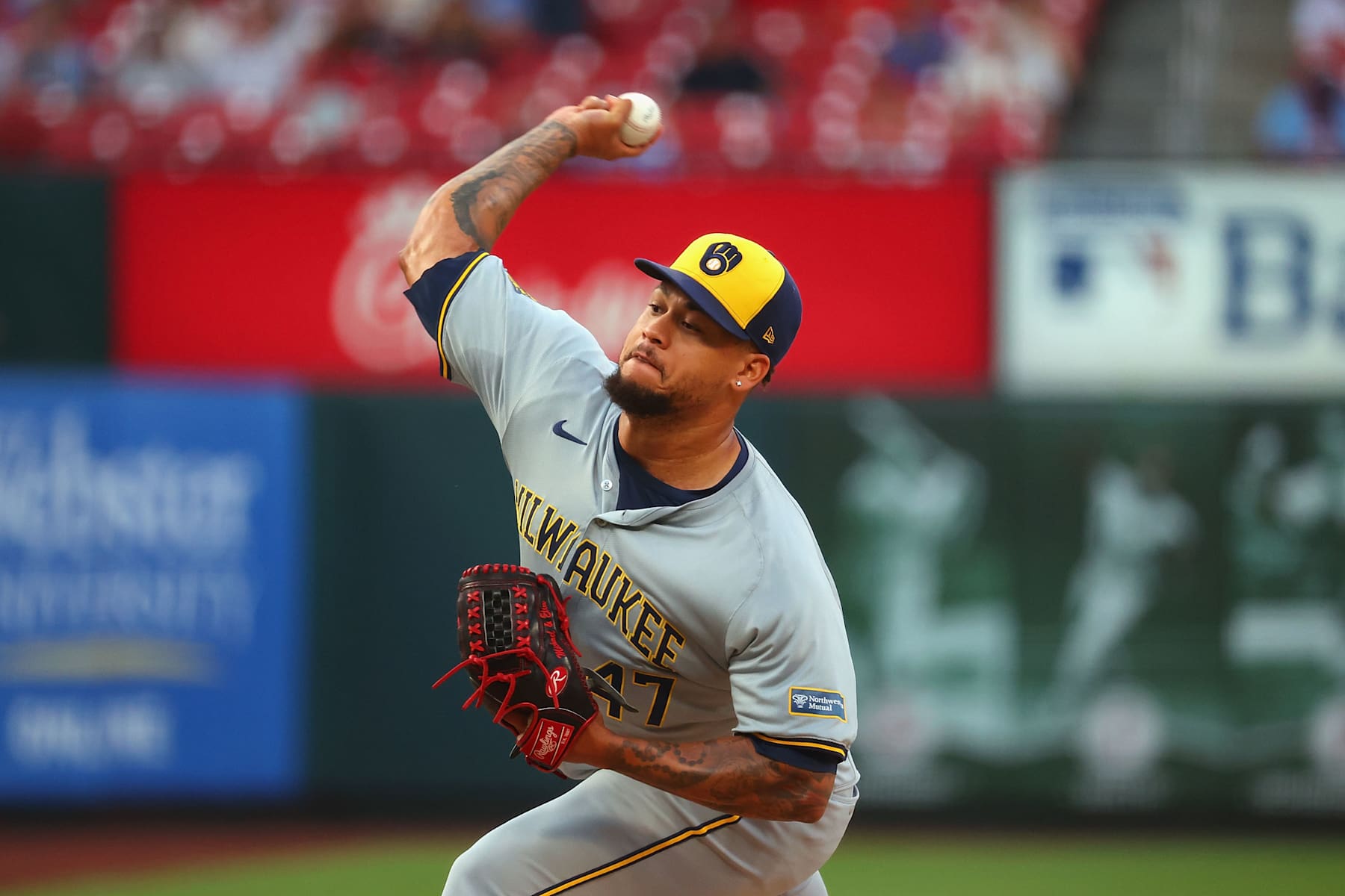 ST LOUIS, MISSOURI - AUGUST 20: Frankie Montas #47 of the Milwaukee Brewers delivers a pitch against the St. Louis Cardinals in the first inning at Busch Stadium on August 20, 2024 in St Louis, Missouri. (Photo by Dilip Vishwanat/Getty Images)