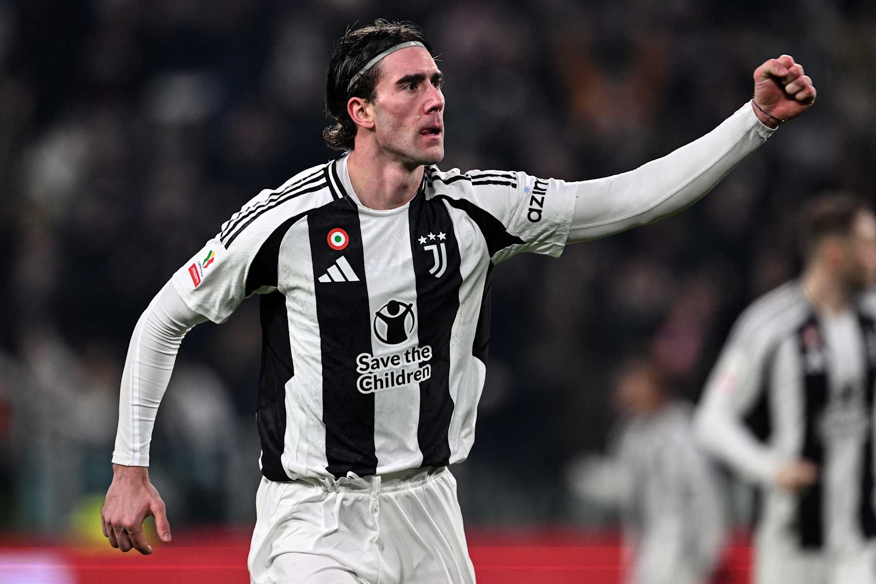 TURIN, ITALY - DECEMBER 17: Dusan Vlahovic of Juventus celebrates his goal during the Coppa Italia match between Juventus FC and Cagliari Calcio at Allianz Stadium on December 17, 2024 in Turin, Italy. (Photo by Image Photo Agency/Getty Images)