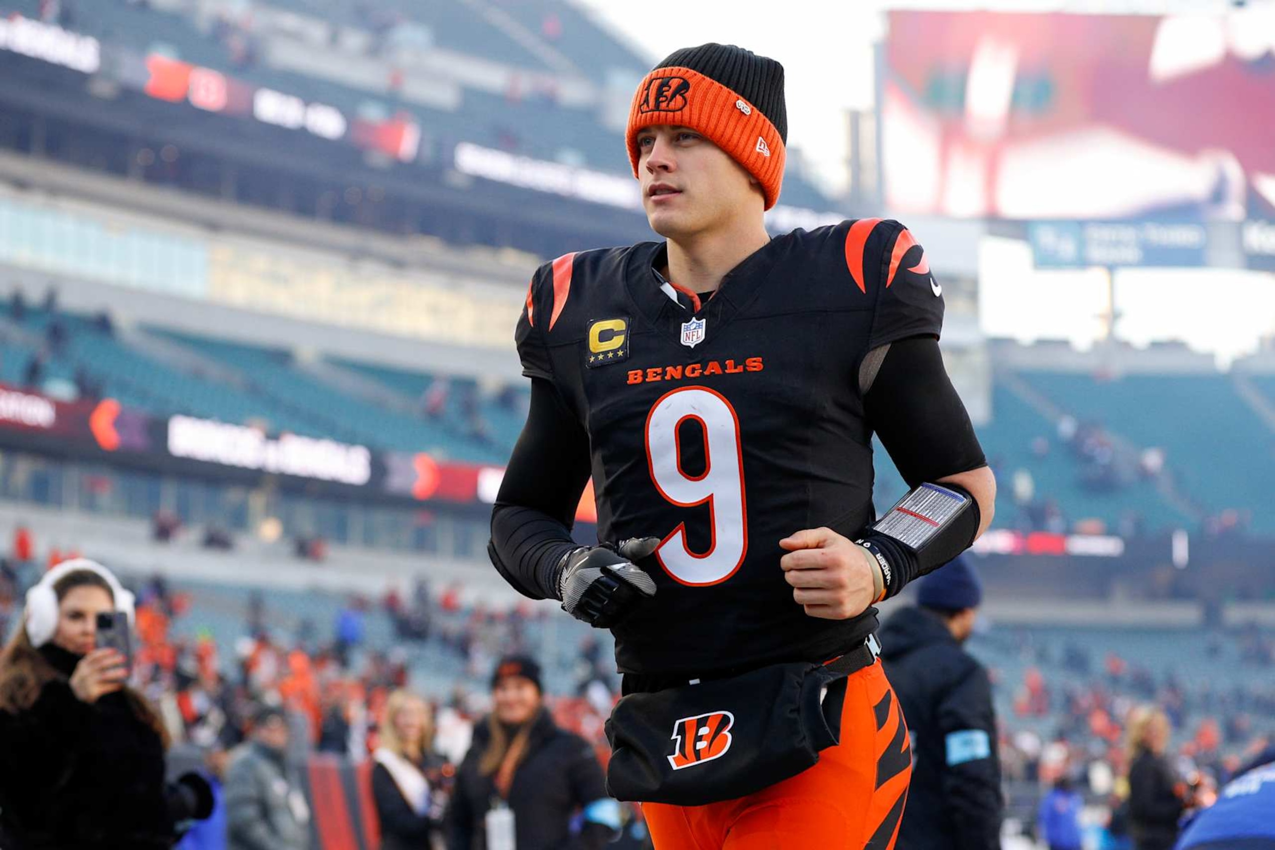 CINCINNATI, OH - DECEMBER 22: Cincinnati Bengals quarterback Joe Burrow (9) runs off the field after the game against the Cleveland Browns and the Cincinnati Bengals on December 22, 2024, at Paycor Stadium in Cincinnati, OH. (Photo by Ian Johnson/Icon Sportswire via Getty Images)