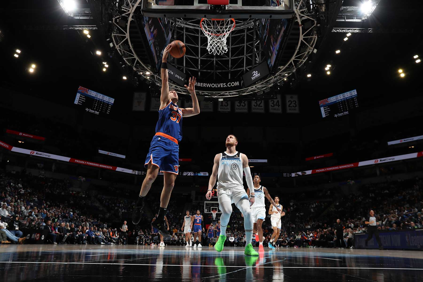 MINNEAPOLIS, MN - DECEMBER 19: Matt Ryan #37 of the New York Knicks shoots the ball during the game against the Minnesota Timberwolves on December 19, 2024 at Target Center in Minneapolis, Minnesota. NOTE TO USER: User expressly acknowledges and agrees that, by downloading and or using this Photograph, user is consenting to the terms and conditions of the Getty Images License Agreement. Mandatory Copyright Notice: Copyright 2024 NBAE (Photo by Jordan Johnson/NBAE via Getty Images)