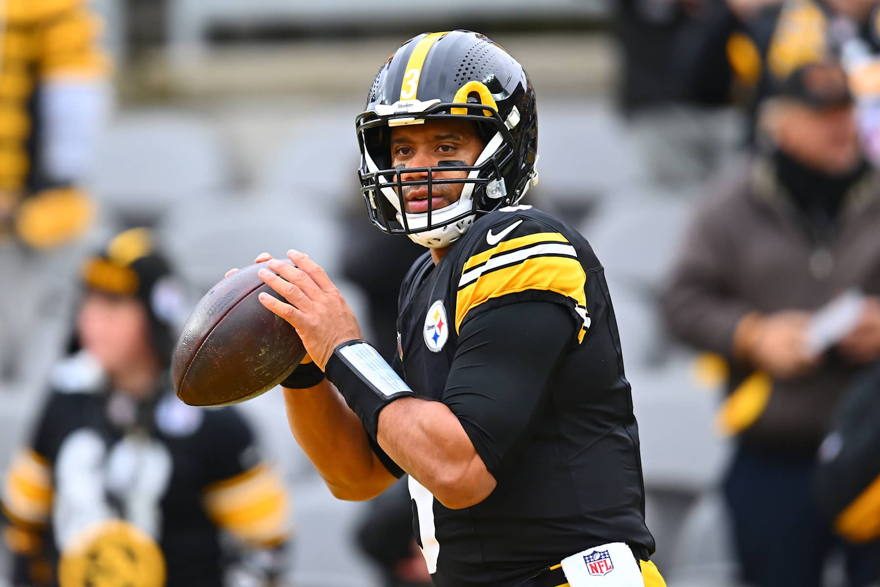 PITTSBURGH, PENNSYLVANIA - DECEMBER 25: Russell Wilson #3 of the Pittsburgh Steelers warms up prior to the game against the Kansas City Chiefs at Acrisure Stadium on December 25, 2024 in Pittsburgh, Pennsylvania. (Photo by Joe Sargent/Getty Images)