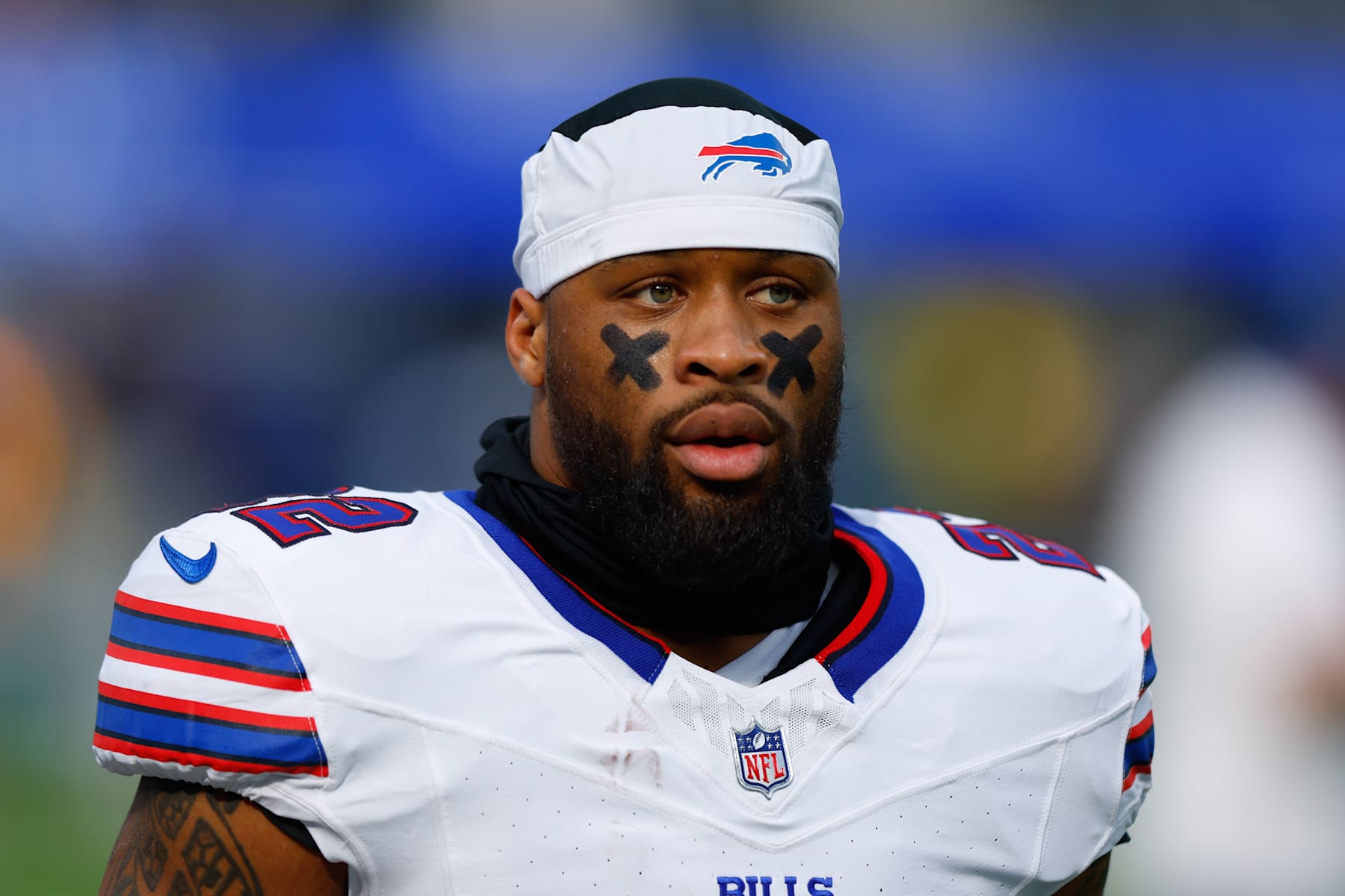 INGLEWOOD, CA - DECEMBER 08: Buffalo Bills running back Ray Davis (22) warms up before an NFL football game between the Buffalo Bills and Los Angeles Rams at SoFi Stadium, December 8, 2024, in Inglewood, California. (Photo by Jordon Kelly/Icon Sportswire via Getty Images)