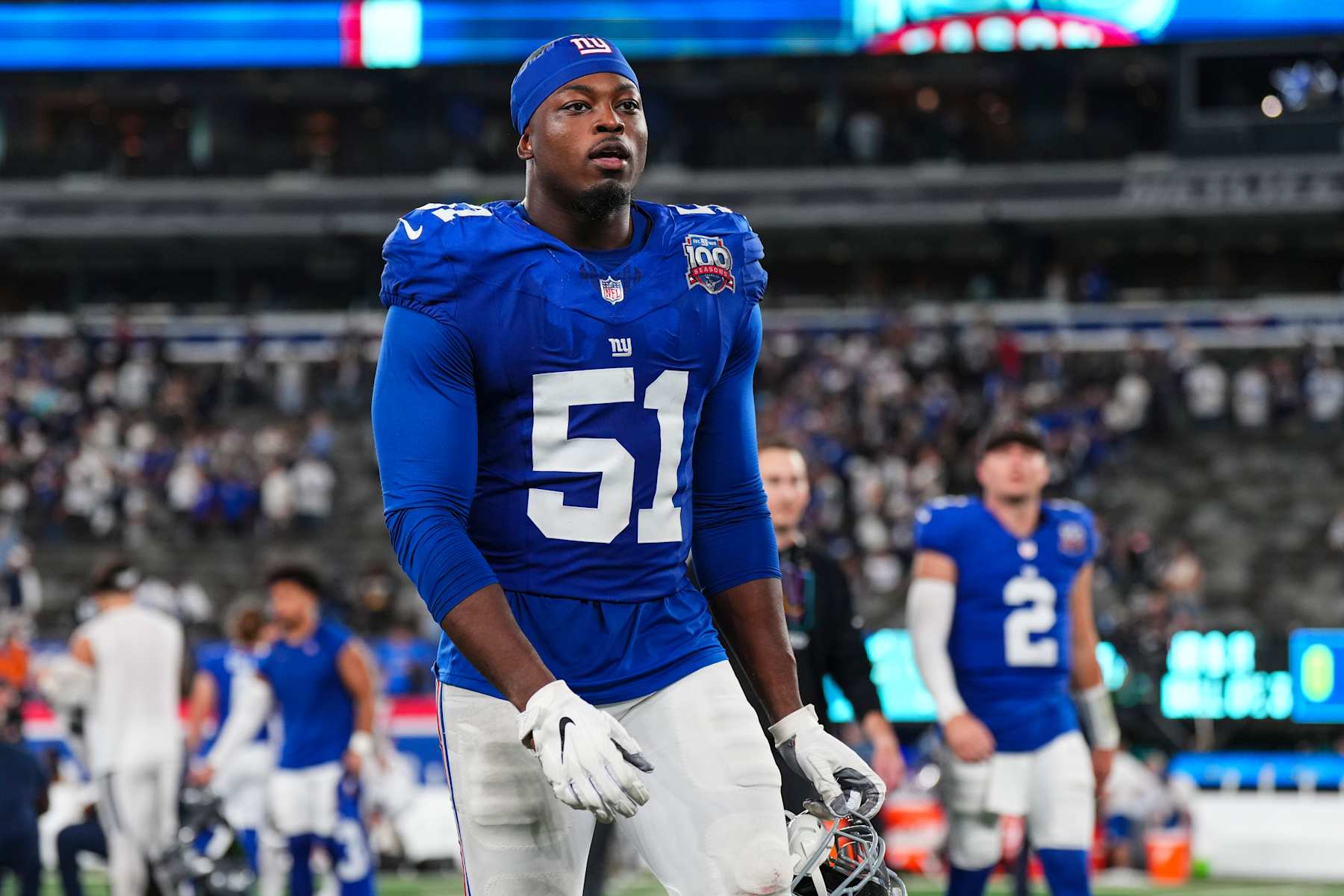 Giants edge Azeez Ojulari