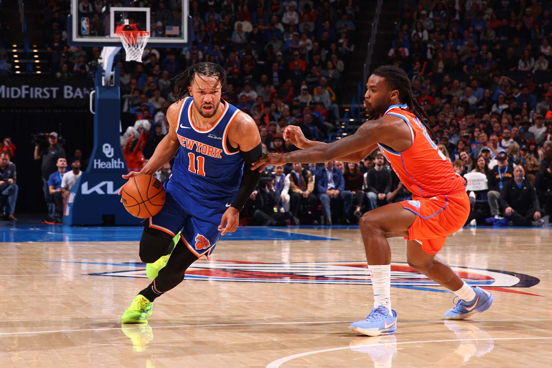 OKLAHOMA CITY, OK - JANUARY 3:  Jalen Brunson #11 of the New York Knicks dribbles the ball during the game against the Oklahoma City Thunderon January 3, 2025 at Paycom Center in Oklahoma City, Oklahoma. NOTE TO USER: User expressly acknowledges and agrees that, by downloading and or using this photograph, User is consenting to the terms and conditions of the Getty Images License Agreement. Mandatory Copyright Notice: Copyright 2025 NBAE (Photo by Zach Beeker/NBAE via Getty Images)