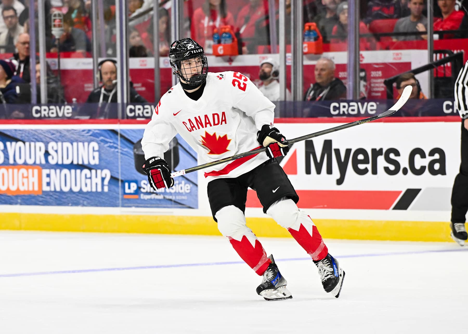 OTTAWA, CANADA - DECEMBER 26: Matthew Schaefer #25 of Team Canada skates in the second period of the Group A match against Team Finland during the 2025 IIHF World Junior Championship at Canadian Tire Centre on December 26, 2024 in Ottawa, Ontario, Canada. Team Canada defeated Team Finland 4-0. (Photo by Minas Panagiotakis/Getty Images)