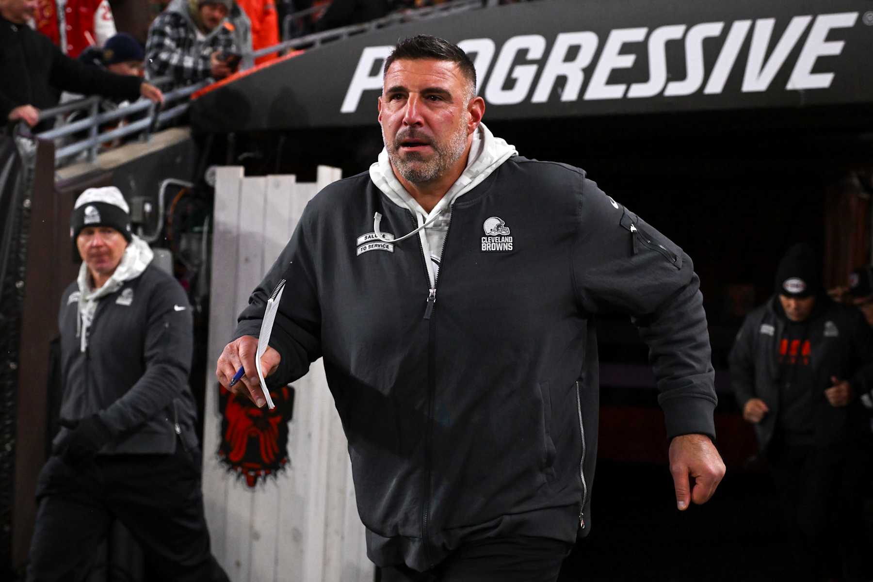 CLEVELAND, OHIO - NOVEMBER 21: Coaching consultant Mike Vrabel of the Cleveland Browns runs onto the field at halftime against the Pittsburgh Steelers at Huntington Bank Field on November 21, 2024 in Cleveland, Ohio. (Photo by Nick Cammett/Diamond Images via Getty Images)