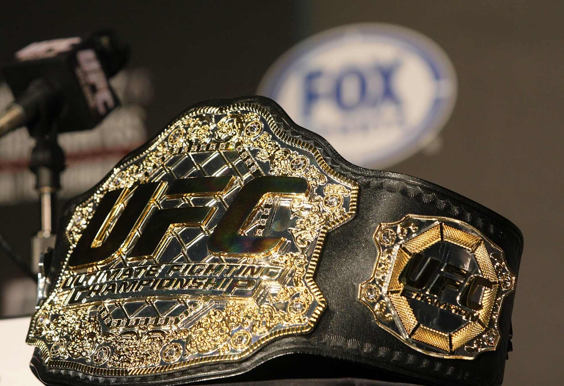 HOLLYWOOD, CA - SEPTEMBER 20:  A detailed view of the UFC Championship belt prior to the UFC on Fox: Velasquez v Dos Santos - Press Conference at W Hollywood on September 20, 2011 in Hollywood, California.  (Photo by Victor Decolongon/Getty Images)