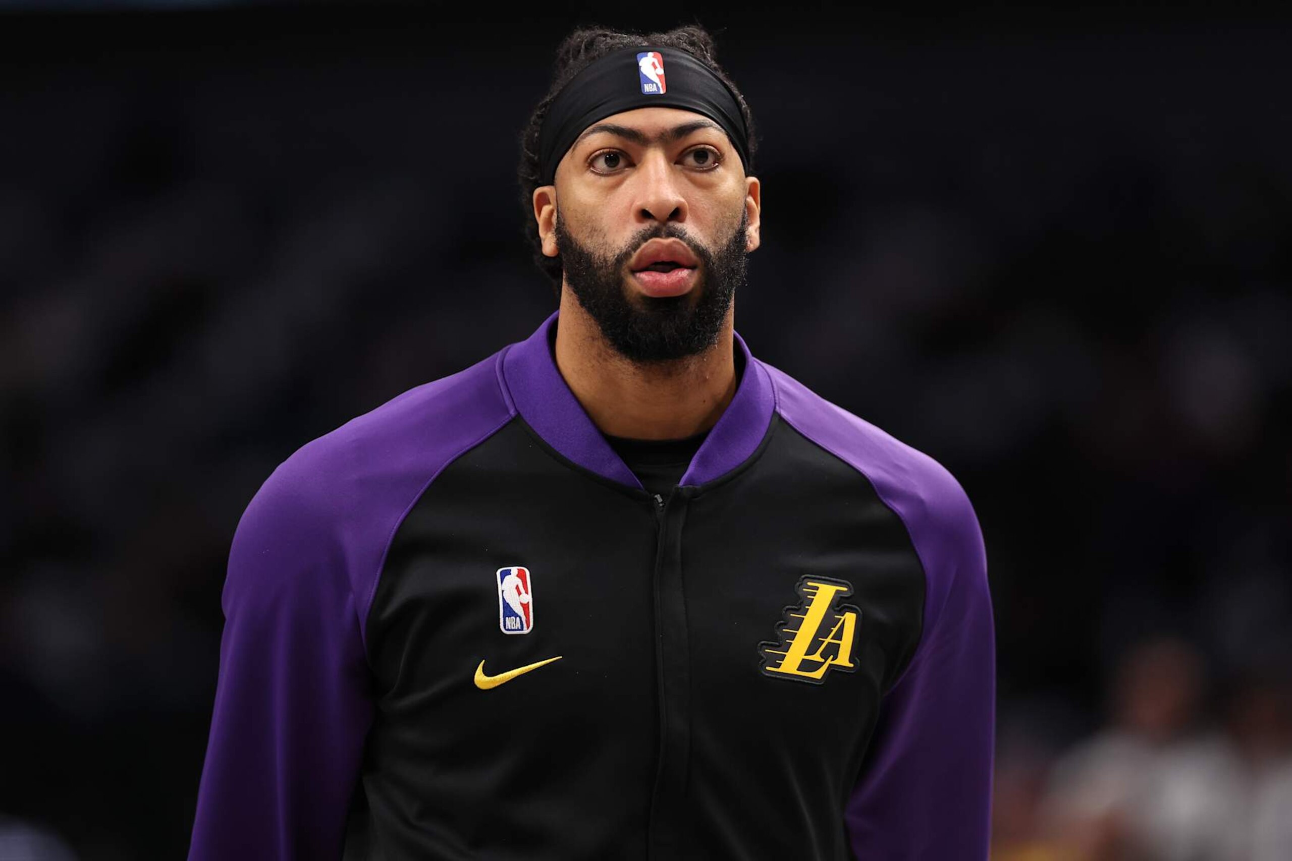 DALLAS, TEXAS - JANUARY 07: Anthony Davis #3 of the Los Angeles Lakers looks on prior to the game against the Dallas Mavericks at American Airlines Center on January 07, 2025 in Dallas, Texas. NOTE TO USER: User expressly acknowledges and agrees that, by downloading and/or using this photograph, user is consenting to the terms and conditions of the Getty Images License Agreement. (Photo by Sam Hodde/Getty Images) DALLAS, TEXAS - JANUARY 07: Anthony Davis #3 of the Los Angeles Lakers looks on prior to the game against the Dallas Mavericks at American Airlines Center on January 07, 2025 in Dallas, Texas. NOTE TO USER: User expressly acknowledges and agrees that, by downloading and/or using this photograph, user is consenting to the terms and conditions of the Getty Images License Agreement. (Photo by Sam Hodde/Getty Images)