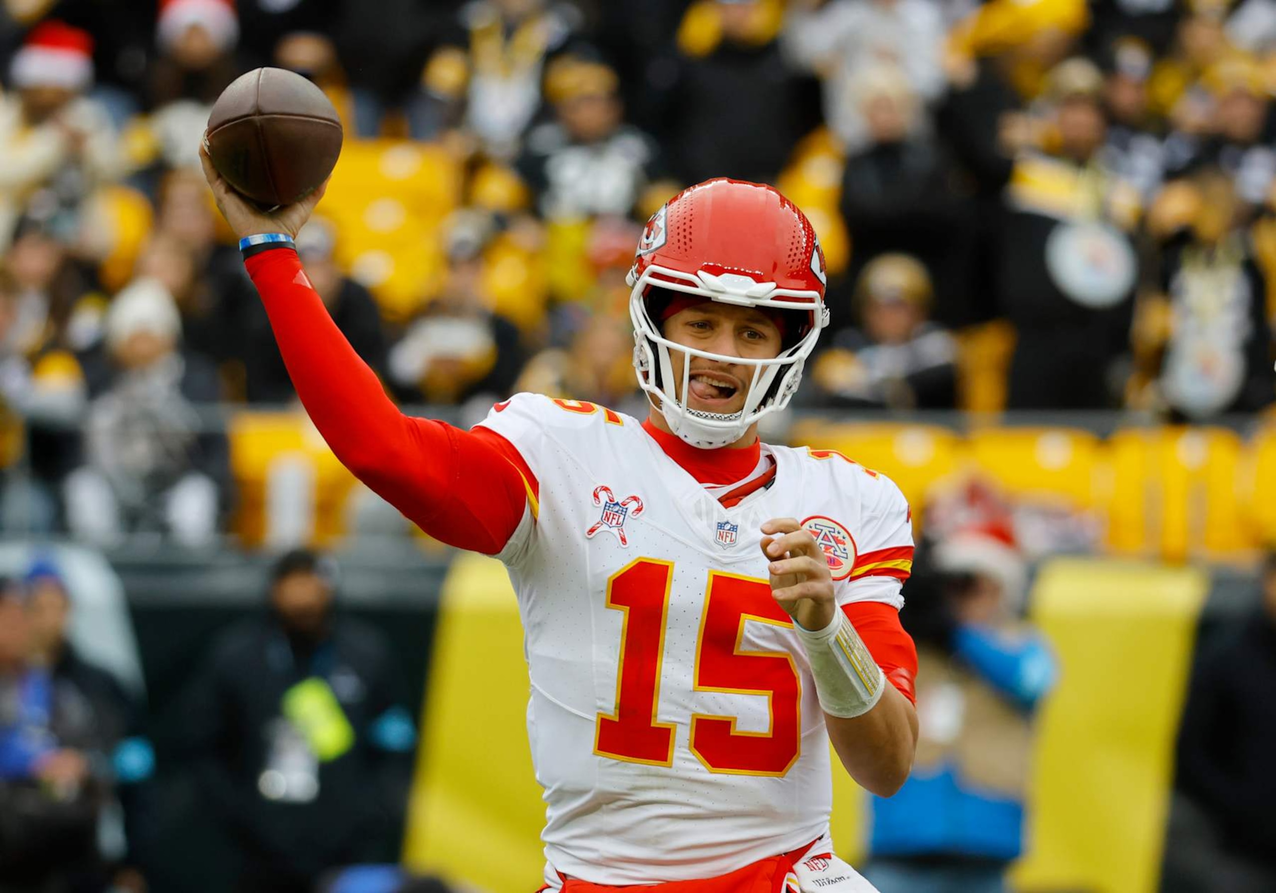 PITTSBURGH, PA - DECEMBER 25: Patrick Mahomes #15 of the Kansas City Chiefs in action against the Pittsburgh Steelers on December 25, 2024 at Acrisure Stadium in Pittsburgh, Pennsylvania. (Photo by Justin K. Aller/Getty Images) PITTSBURGH, PA - DECEMBER 25: Patrick Mahomes #15 of the Kansas City Chiefs in action against the Pittsburgh Steelers on December 25, 2024 at Acrisure Stadium in Pittsburgh, Pennsylvania. (Photo by Justin K. Aller/Getty Images)